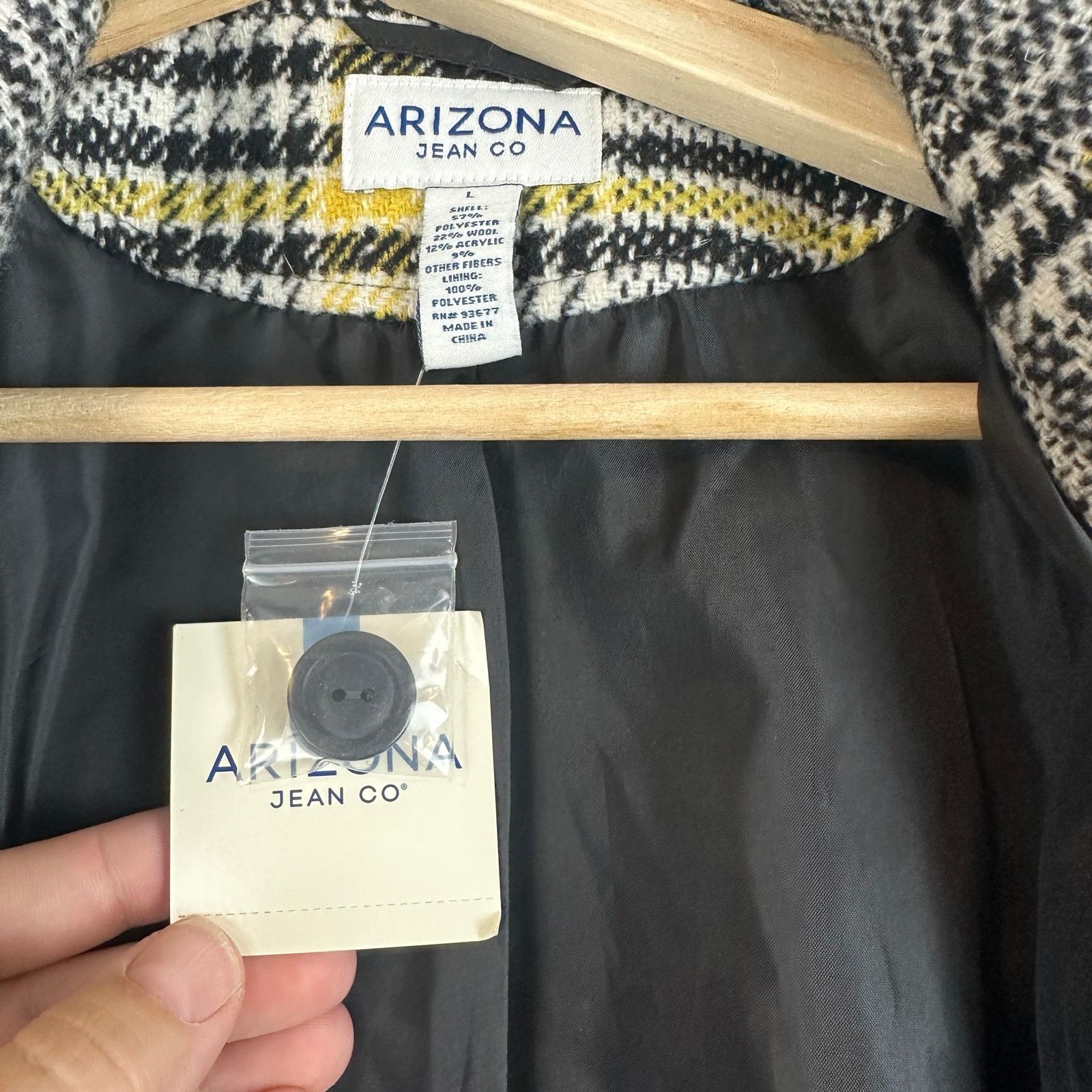Arizona Jean Co. NWT Vintage Wool Blend Black Yellow Plaid Pea Coat L Y2K Size L / US 10 / IT 46 - 6 Thumbnail
