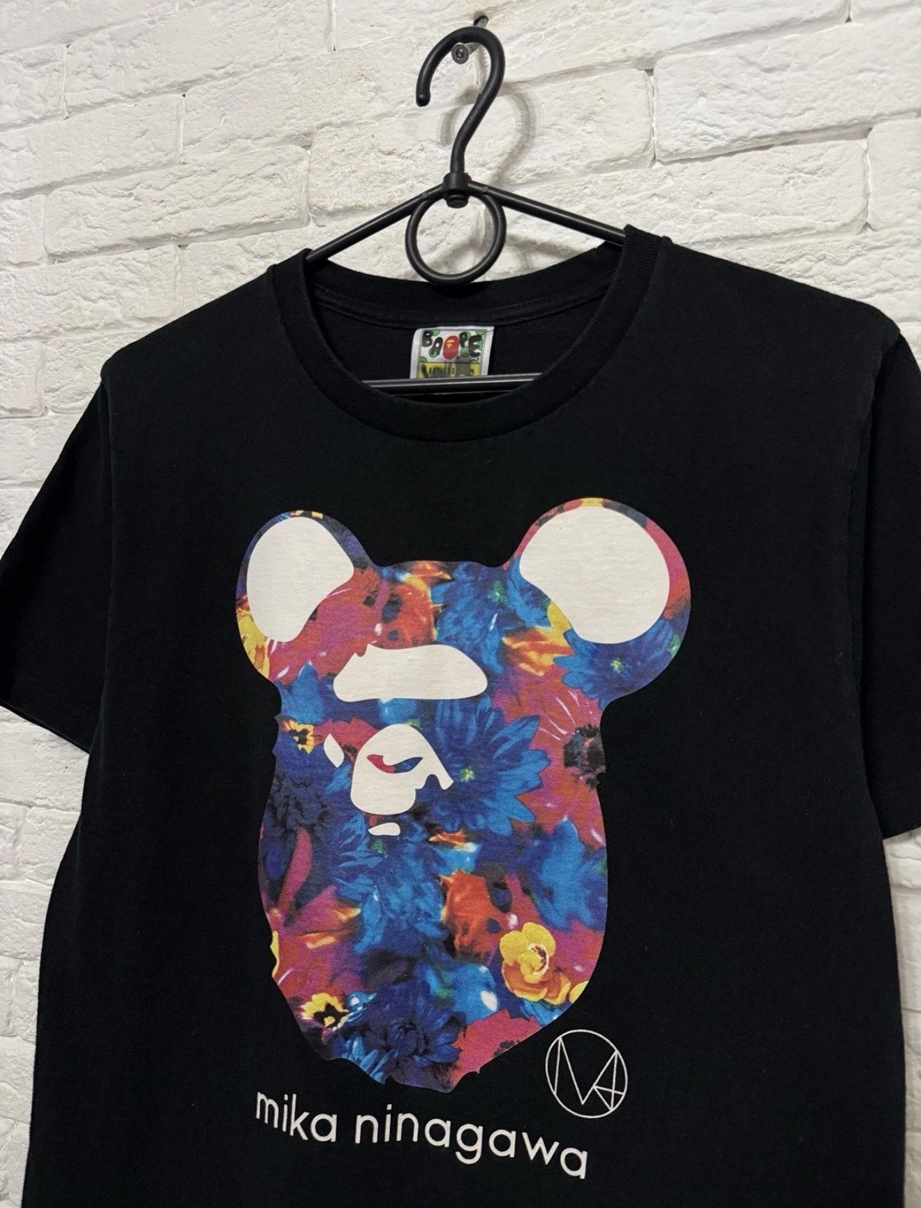 Bape Rare Bape Mika Ninagawa T-shirt Huge Ape Logo Be@rbrick Size US S / EU 44-46 / 1 - 2 Thumbnail
