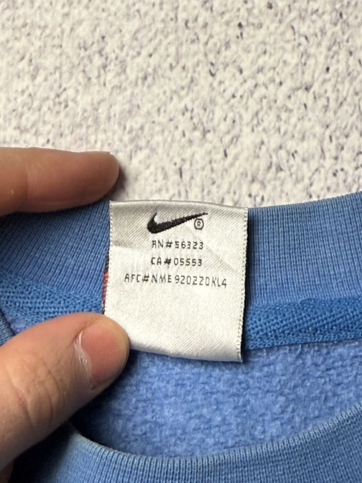 Nike Vintage Nike Blue Sweatshirt Mini Logo Rare Streetwear Size S / US 4 / IT 40 - 15 Thumbnail
