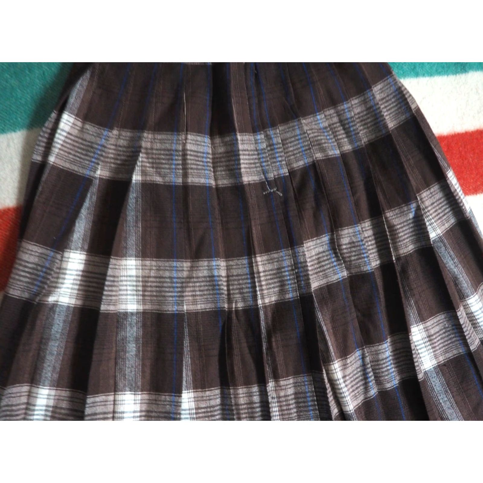 Vintage VTG 50s 60s Brown Gray Plaid Wool Talon Boho Pleated 27W USA Skirt Womens Size 27" / US 4 / IT 40 - 2 Thumbnail