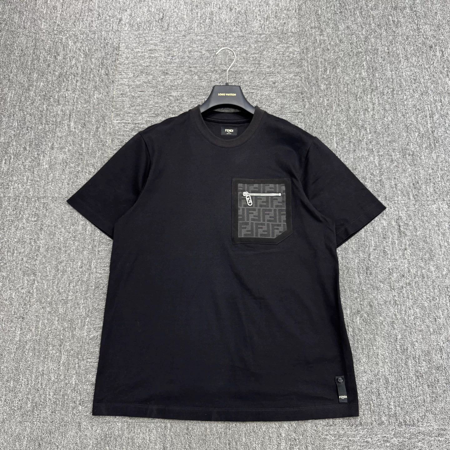 Fendi Fendi Monogram Pocket Short Sleeve Size US S / EU 44-46 / 1 - 1 Thumbnail