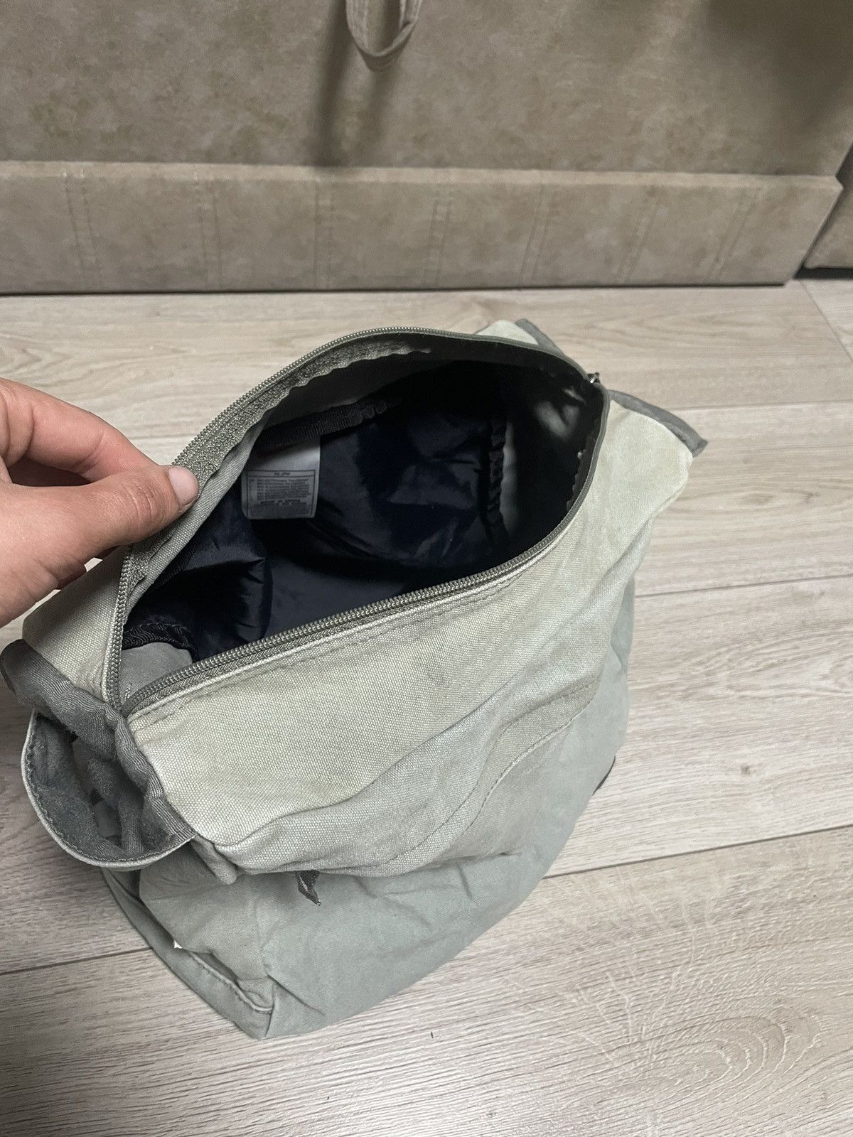 Nike Trashed 90s Nike Vintage Shoulder Big Bag Gorpcore Size ONE SIZE - 14 Thumbnail