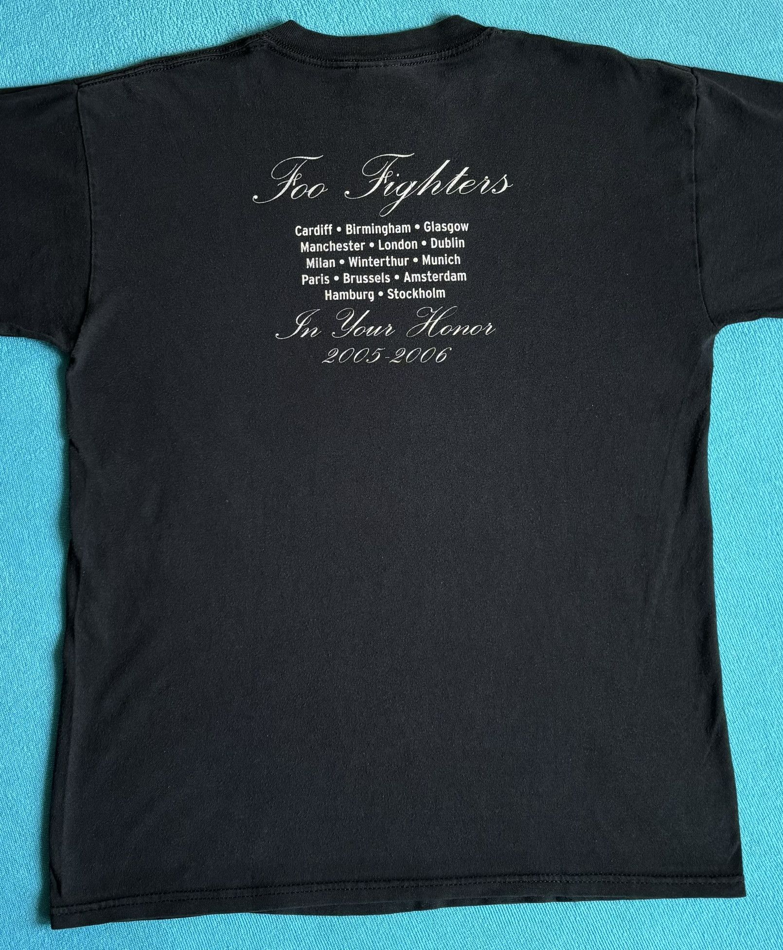 Band Tees T-Shirt Foo Fighters In Your Honor 2005-2006 Gildan size. M Size US M / EU 48-50 / 2 - 9 Thumbnail