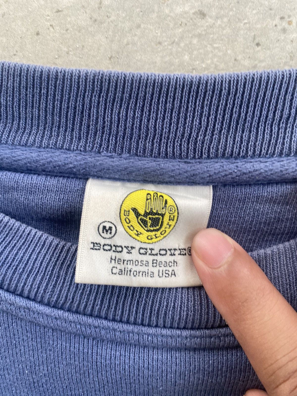 Body Glove × Vintage VINTAGE BODY GLOVE HERMOSA BEACH SUN FADED SWEATSHIRT Size US M / EU 48-50 / 2 - 4 Thumbnail