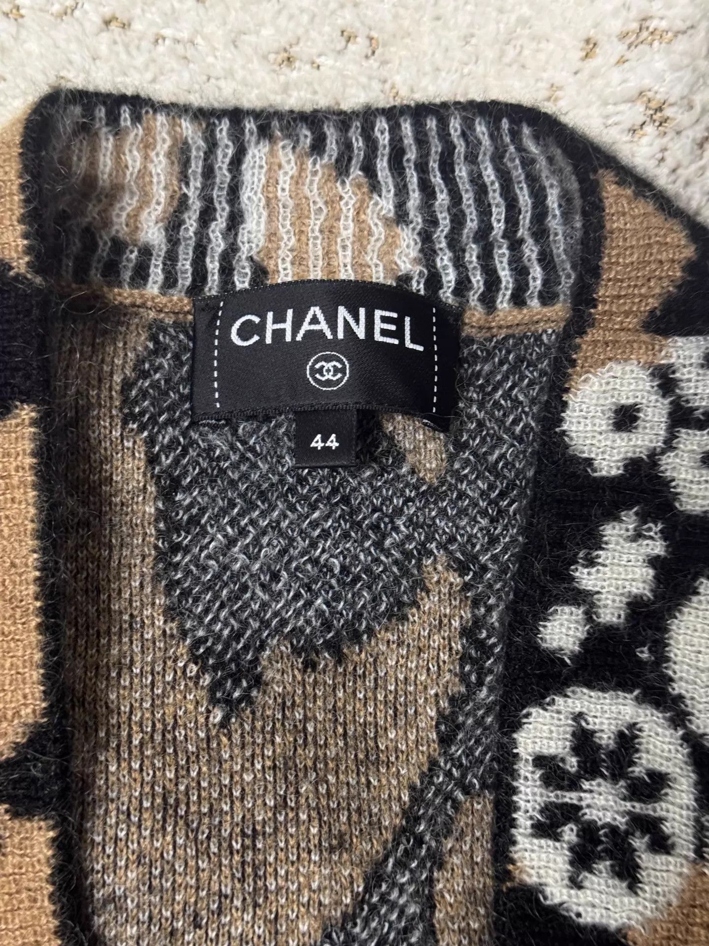 Chanel Chanel Authentic African Cardigan WoolMohair 99 Size M / US 6-8 / IT 42-44 - 3 Thumbnail
