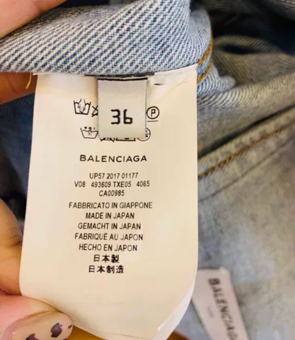Balenciaga Balenciaga genuine oversized denim jacket Size US S / EU 44-46 / 1 - 4 Thumbnail