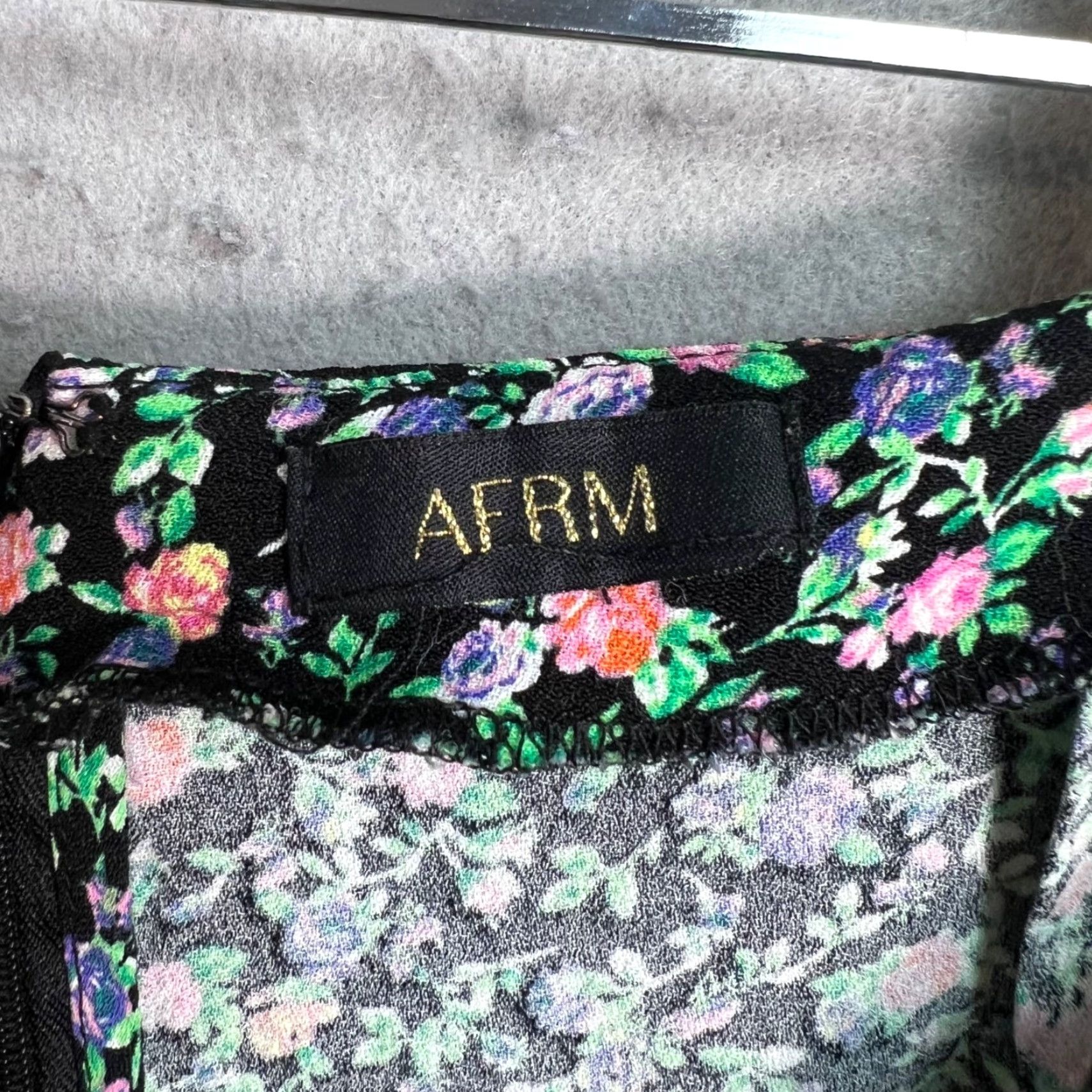 Vintage AFRM Womens 30 Waist Floral Print Midi Skirt Viscose Rayon Stretch Waist Size 30" / US 8 / IT 44 - 3 Thumbnail
