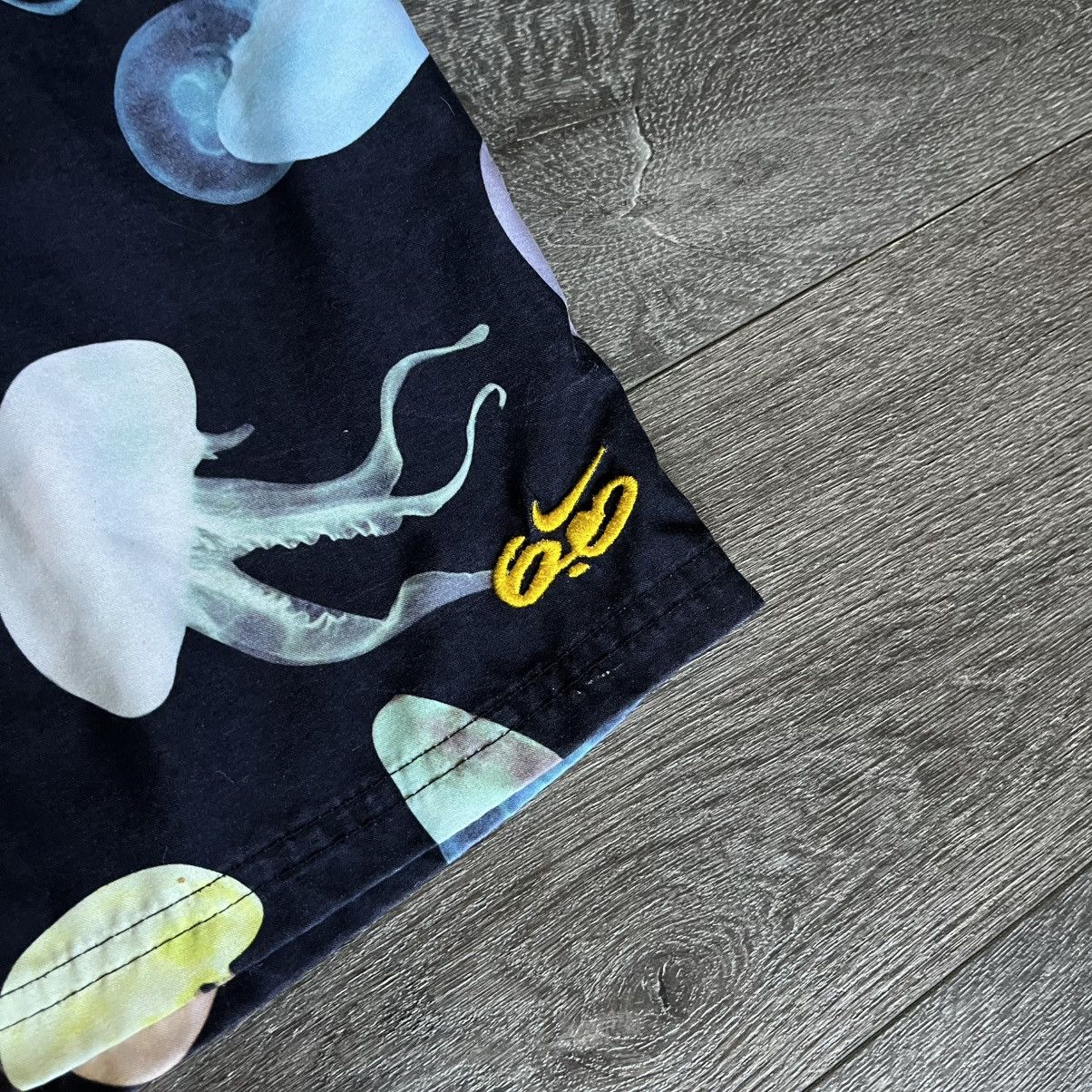 Nike Vintage Nike 6.0 Jellyfish All Over Print Swim Trunks Shorts Size US 30 / EU 46 - 4 Thumbnail