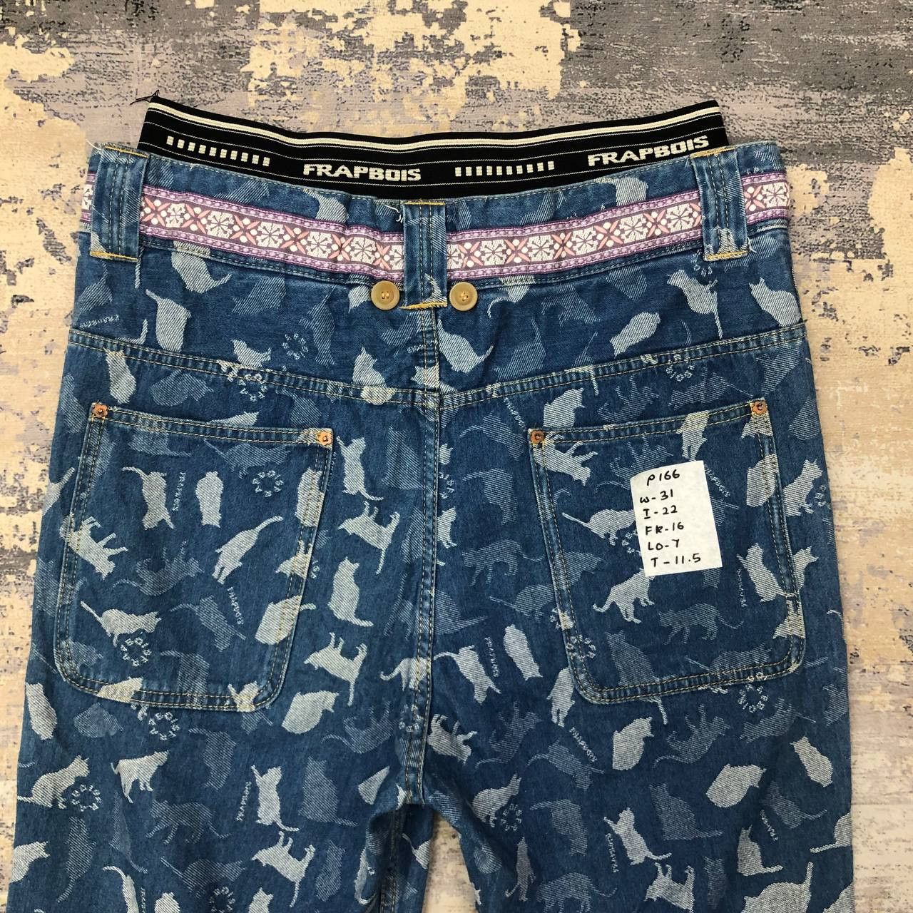 Frapbois P166 FRAPBOIS BY ISSEY MIYAKE CAT FULLPRINT ANKLE PANTS Size US 31 - 4 Thumbnail