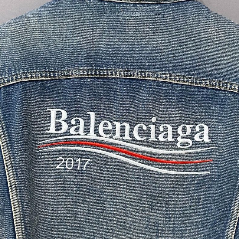 Balenciaga Balenciaga size 46 Embroidered Coke Fringe Denim Jacket Size US S / EU 44-46 / 1 - 4 Thumbnail