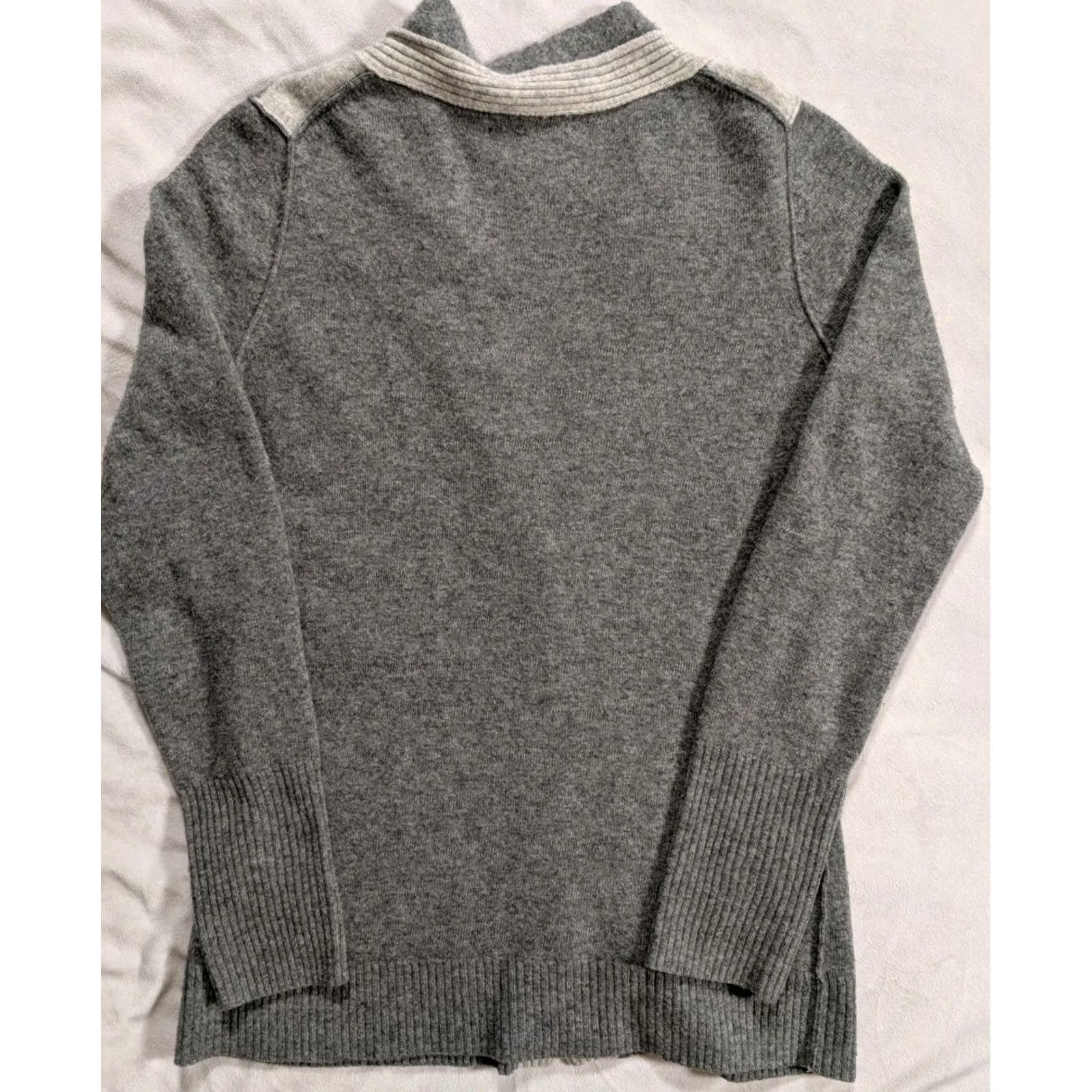 Banana Republic VINTAGE Banana Republic Merino Wool Striped Cardigan Sweater with Pockets Size M Size M / US 6-8 / IT 42-44 - 3 Thumbnail