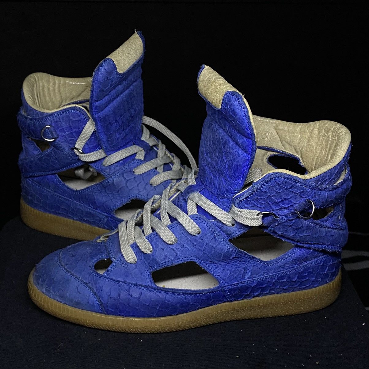 Maison Margiela 2013 Cut-Out High-Top Trainers - Cobalt Blue Python Effect Size US 6.5 / EU 39-40 - 5 Thumbnail