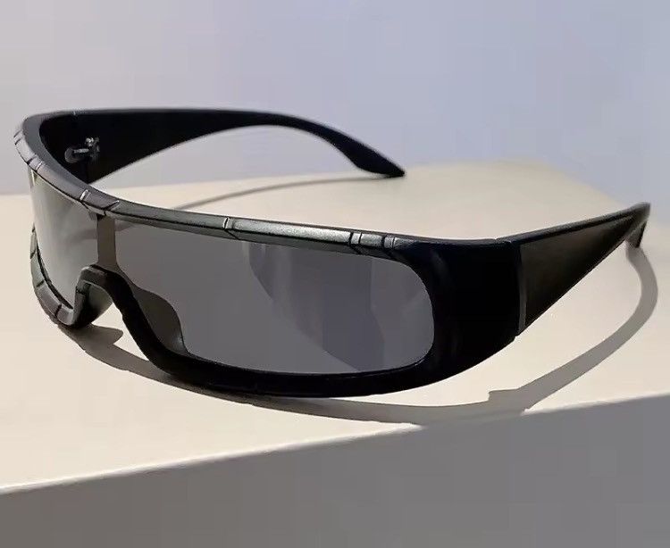 VIBE New Design Street ins style custom avant-garde sunglasses Size ONE SIZE - 2 Thumbnail