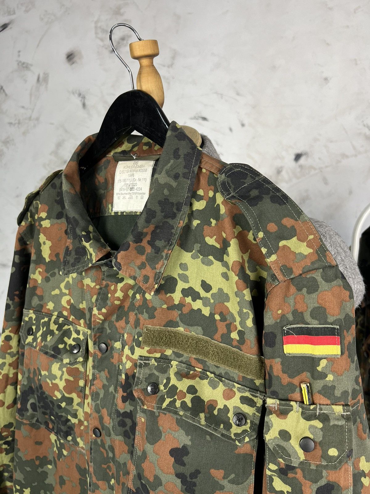 Vintage Vintage 1998 Germany Army Camo Shirt Jacket Size M - L Size US M / EU 48-50 / 2 - 6 Thumbnail
