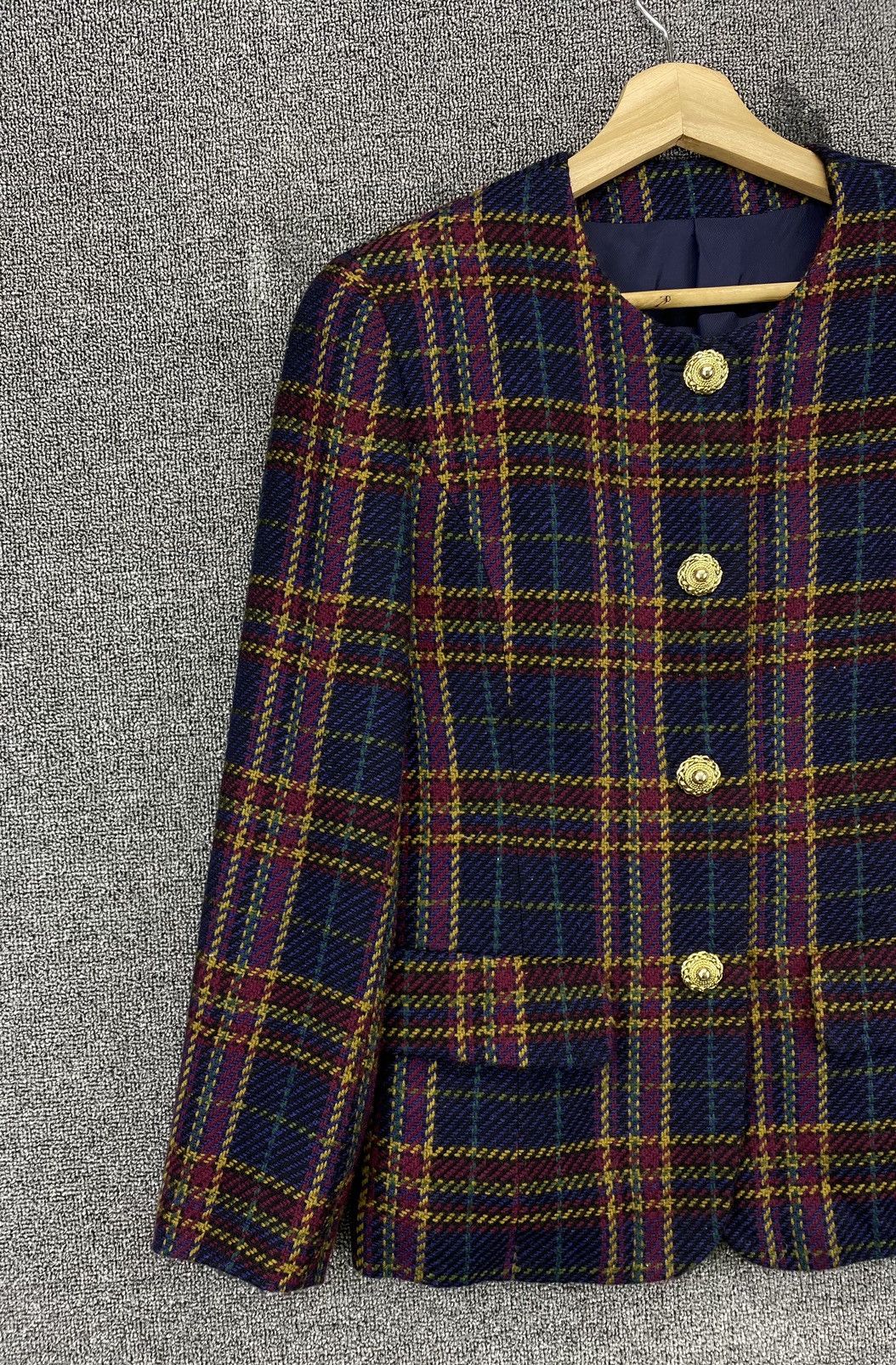 Burberry Vintage Burberry Shadow Plaids Wool Coat Cardigan Jacket Size S / US 4 / IT 40 - 3 Thumbnail