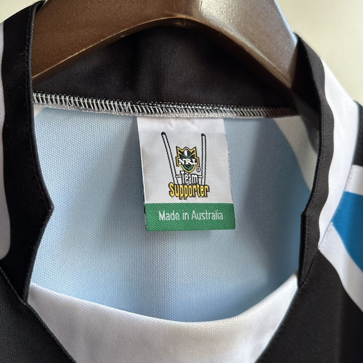 Vintage Vintage Cronulla Sharks Rugby Australia NRL Jersey Size US XL / EU 56 / 4 - 4 Thumbnail