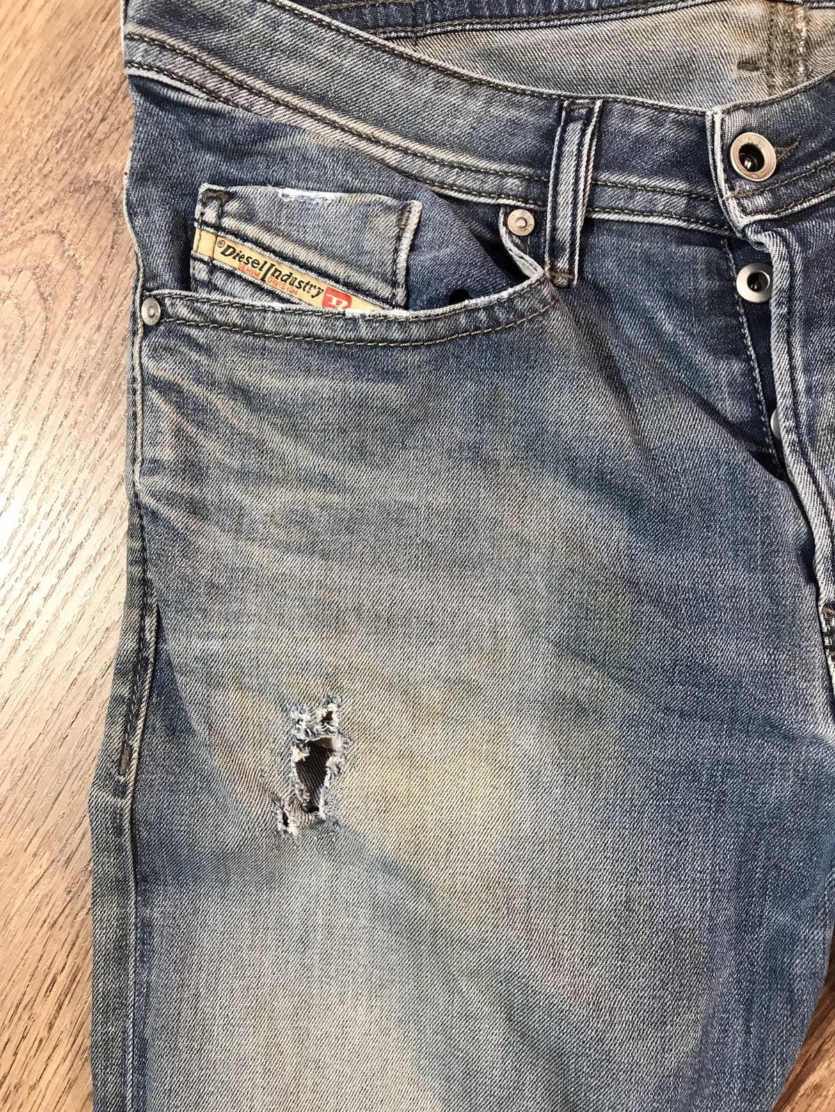 Diesel × Vintage Vintage Diesel Distressed denim pants Jeans Suze 32 Size US 32 / EU 48 - 6 Thumbnail