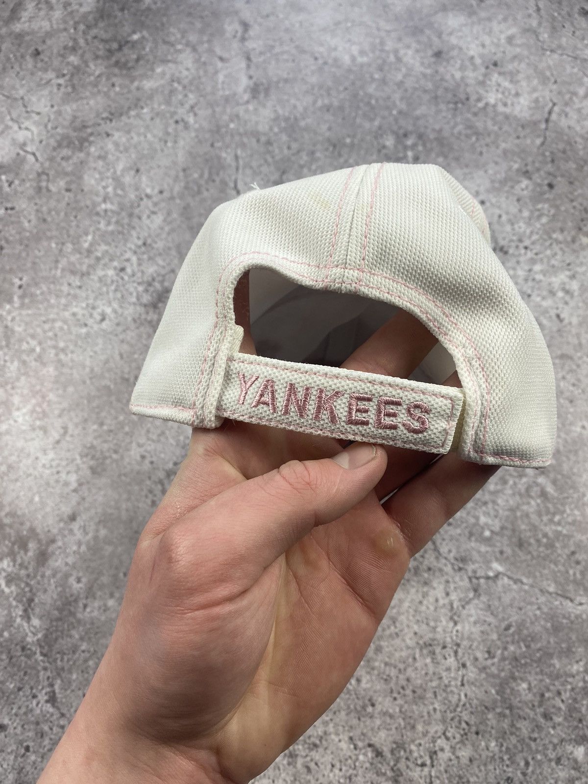 New Era × Vintage VINTAGE Y2K New York Yankees MLB Barbie Streetwear Cap Pink🎀 Size ONE SIZE - 6 Thumbnail