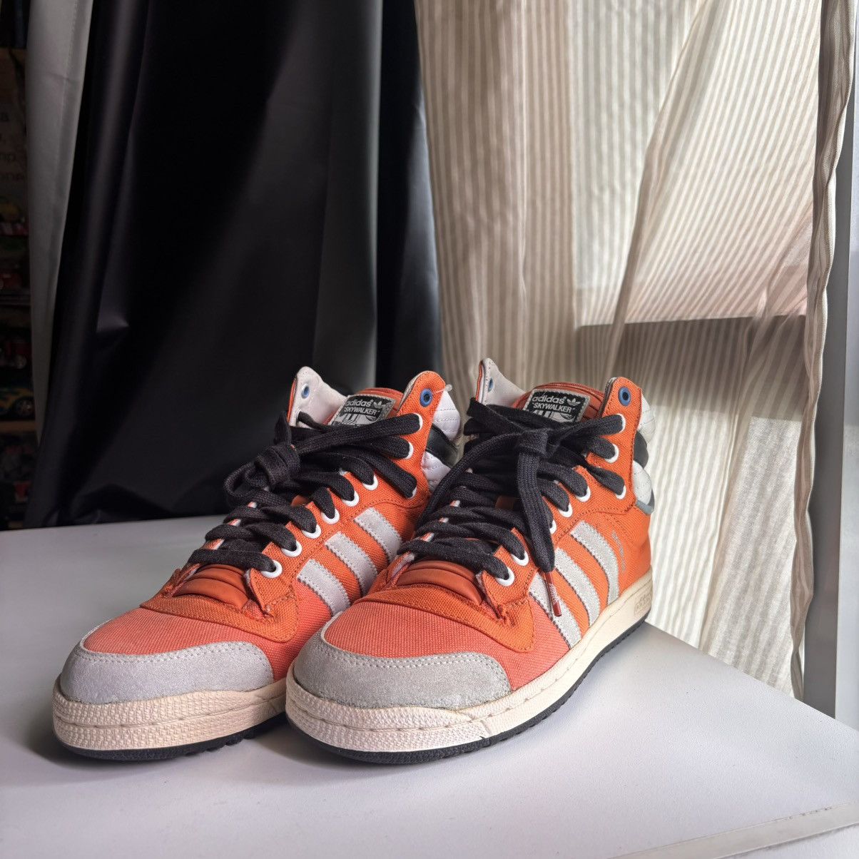 Adidas × Star Wars Adidas x Star Wars Luke Skywalker Orange (2010) Size US 8.5 / EU 41-42 - 18 Thumbnail