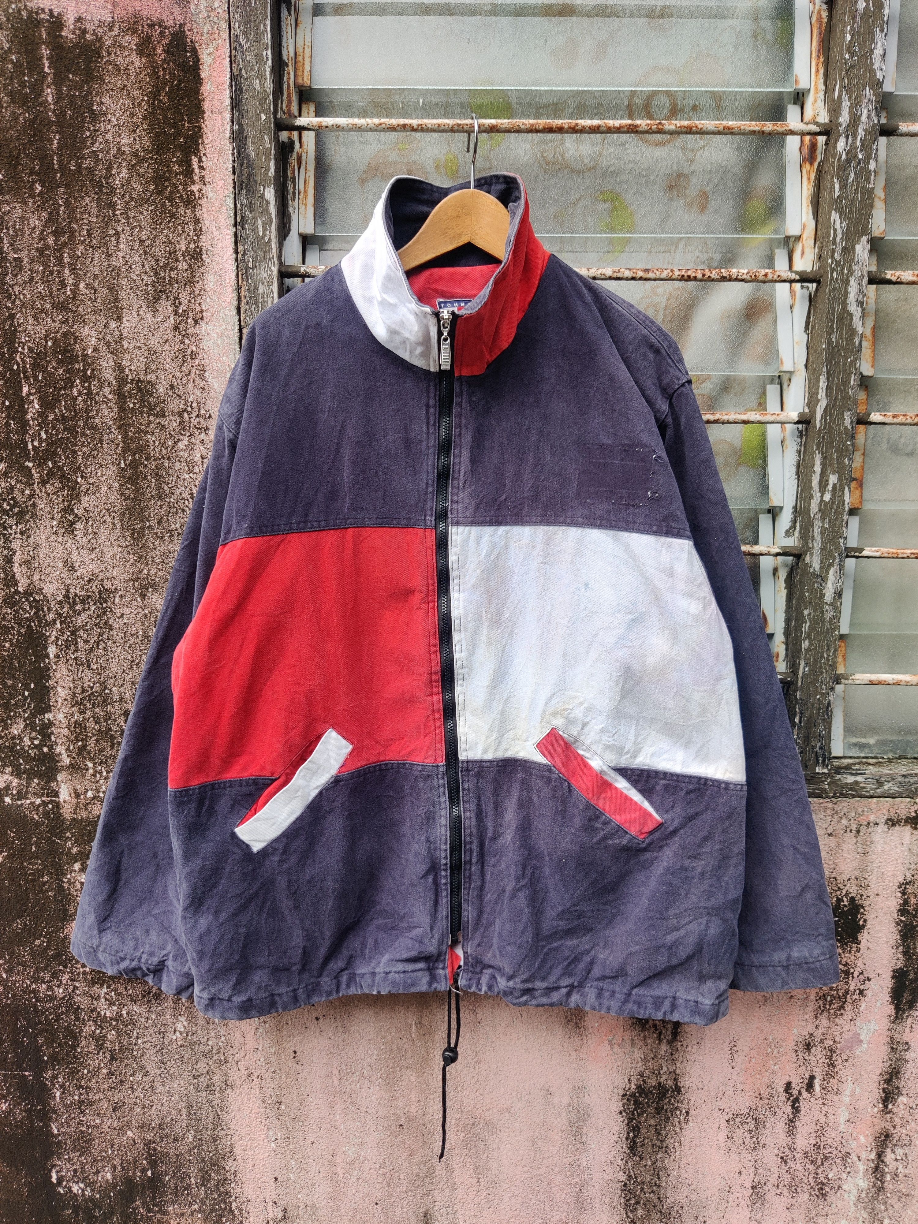 Tommy Hilfiger Vintage Distressed Rare Tommy Hilfiger Spell Out Jacket Size US M / EU 48-50 / 2 - 6 Thumbnail
