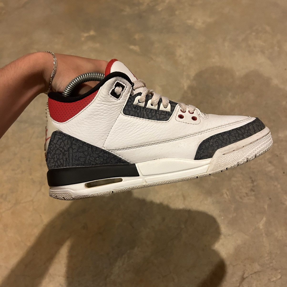 Jordan Brand Air Jordan 3 Retro SE Fire Red Denim 2020 US 6 Size US 6 / EU 39 - 5 Thumbnail