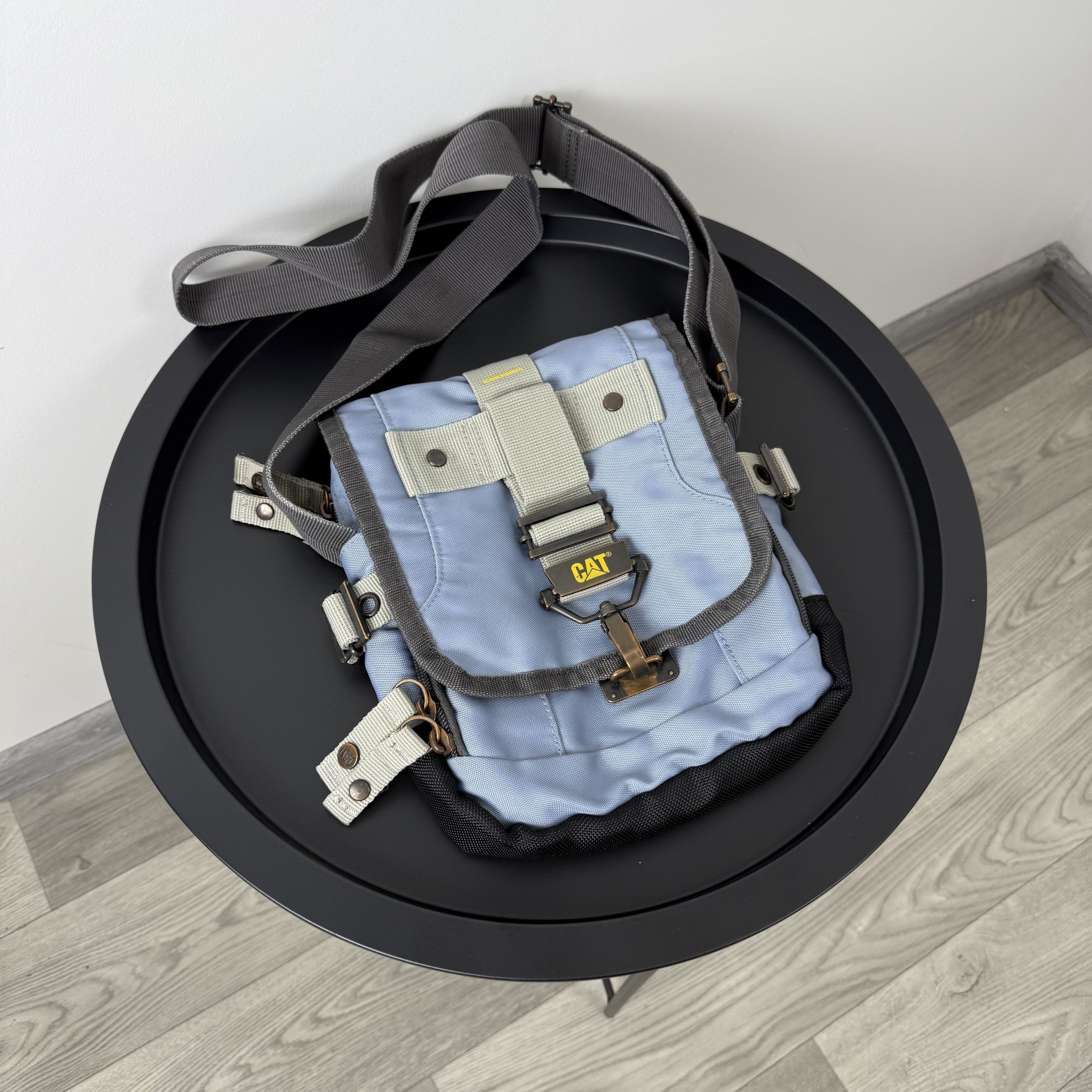 Caterpillar Vintage Caterpillar CAT Crossbody Messenger Bag Size ONE SIZE - 2 Thumbnail
