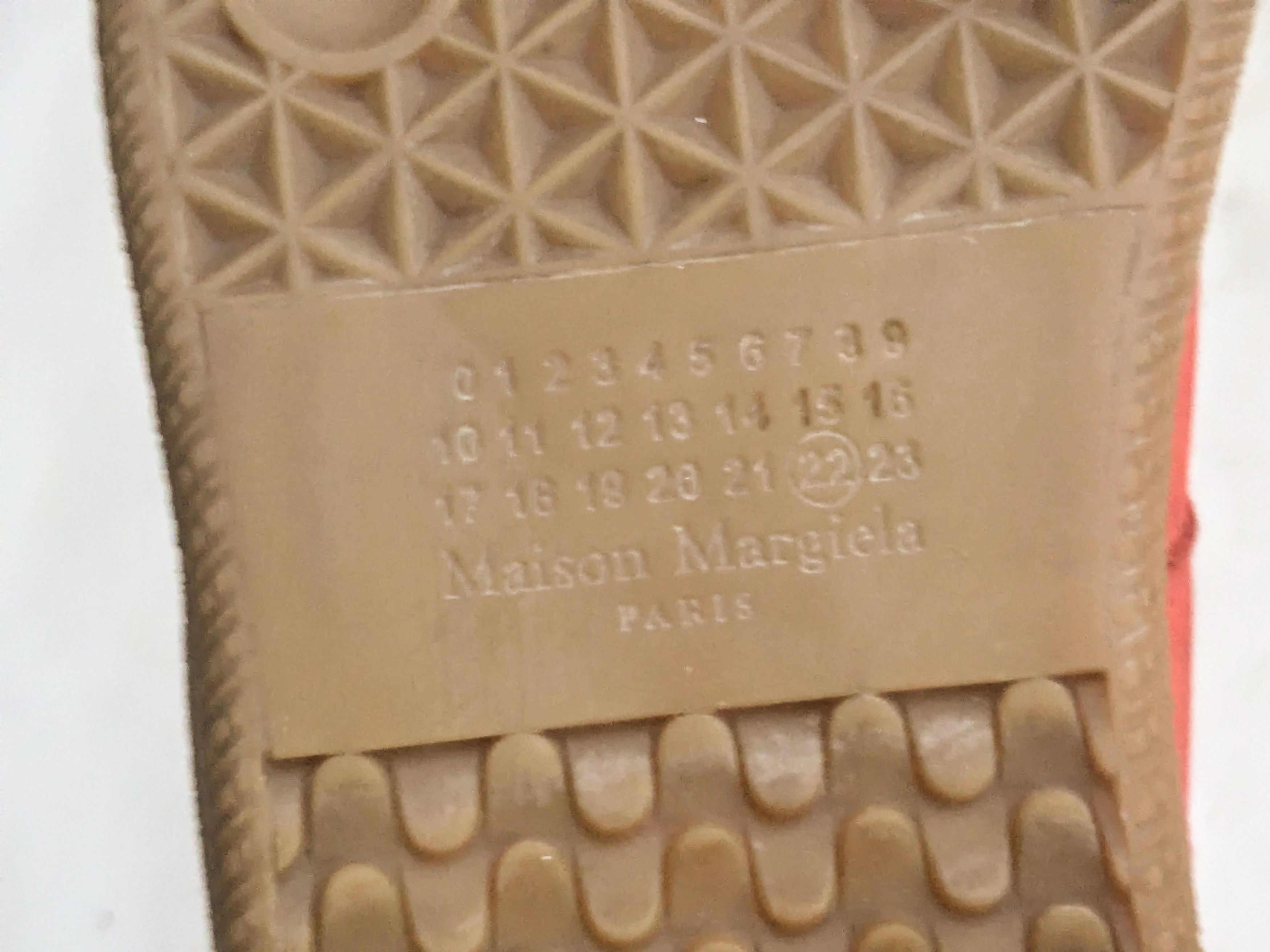Maison Margiela Maison Margiela Replica GAT Red Paint Splatter 10 43 Size US 10 / EU 43 - 18 Thumbnail