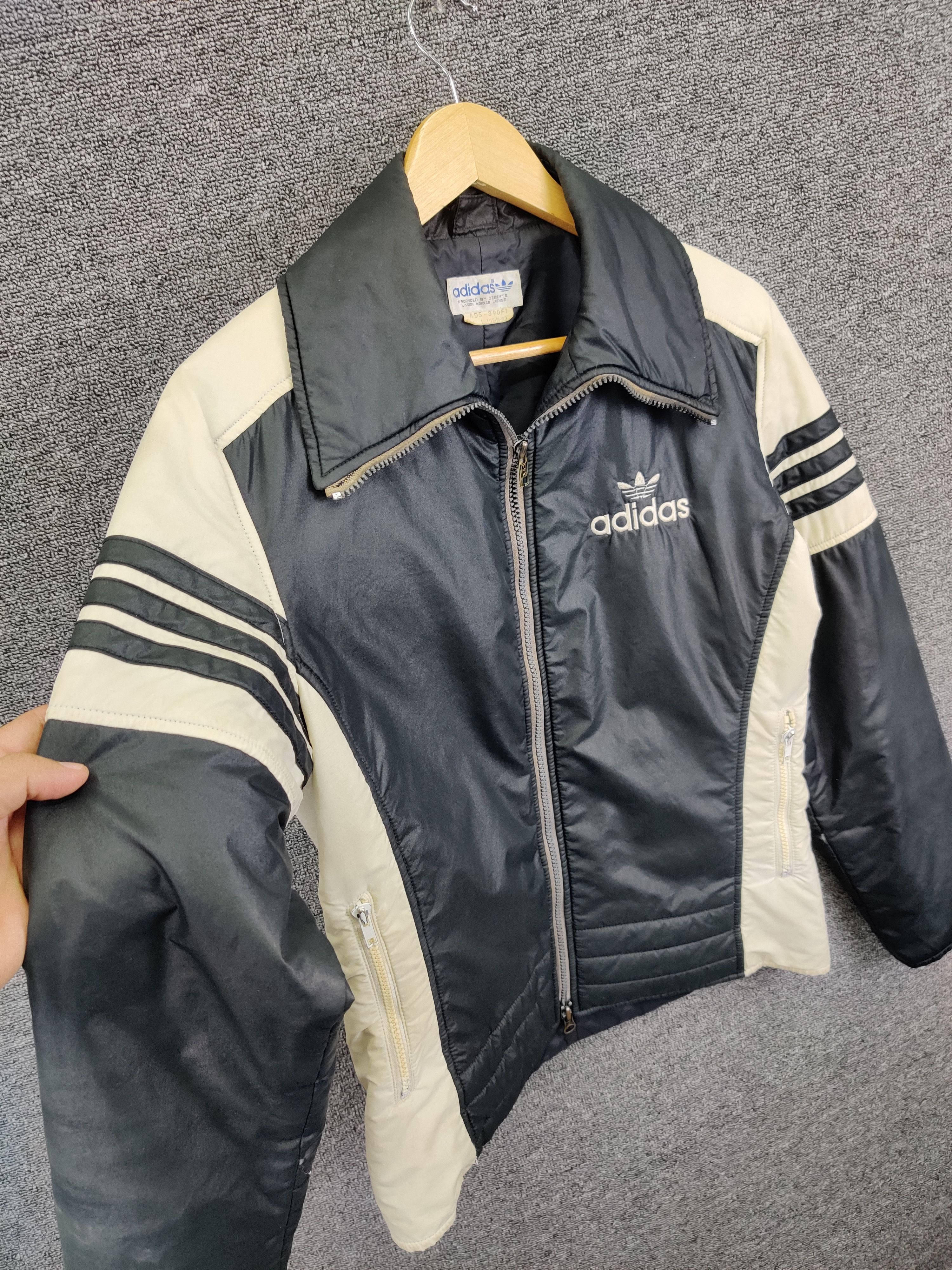 Adidas Vintage 90's Adidas Puffer Jacket Size US L / EU 52-54 / 3 - 8 Thumbnail