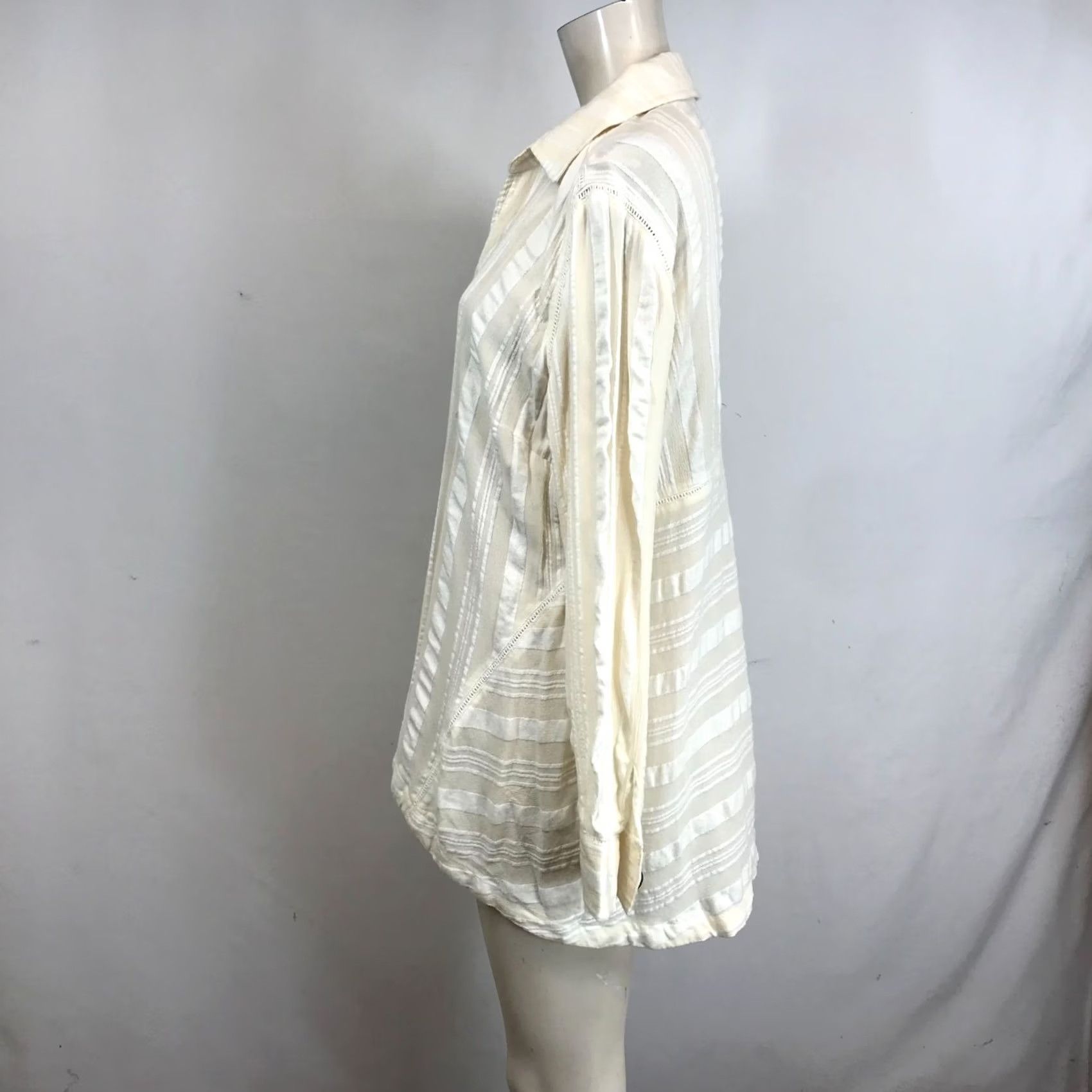 Soft Surroundings SOFT SURROUNDINGS Shirt Womens Medium Cream White Stripe Long Sleeve Cardigan Size M / US 6-8 / IT 42-44 - 6 Thumbnail