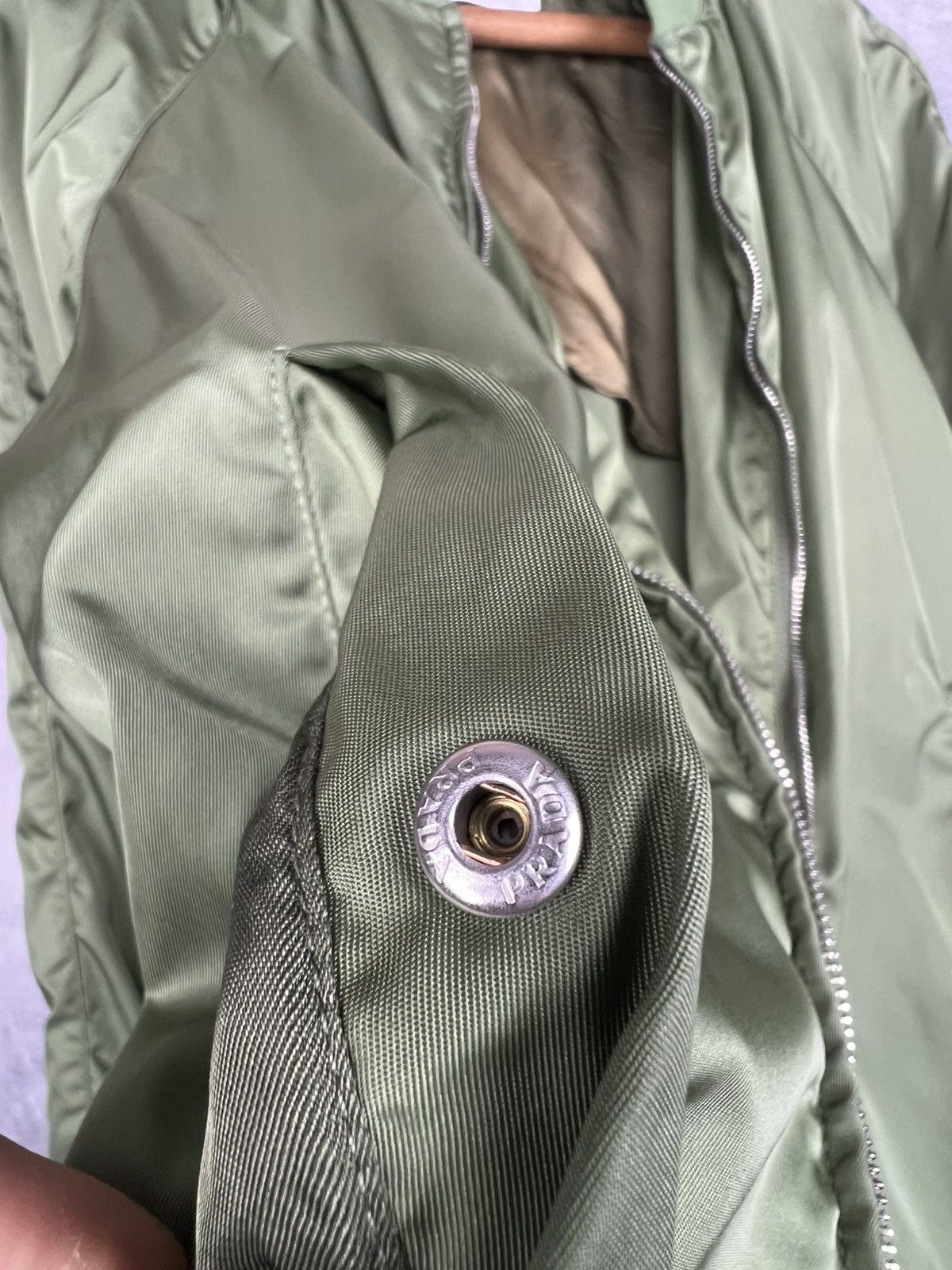 Prada Prada Milano 2014 Metallic Green Nylon Bomber Jacket Size M Size US M / EU 48-50 / 2 - 10 Thumbnail