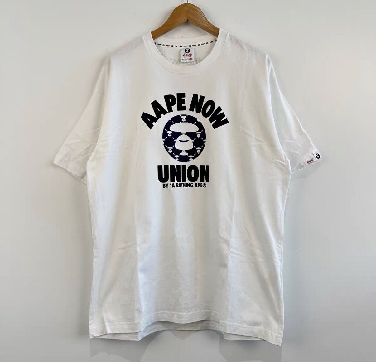 Aape Aape Short Sleeve T-shirt J42 Size US XL / EU 56 / 4 - 1 Thumbnail