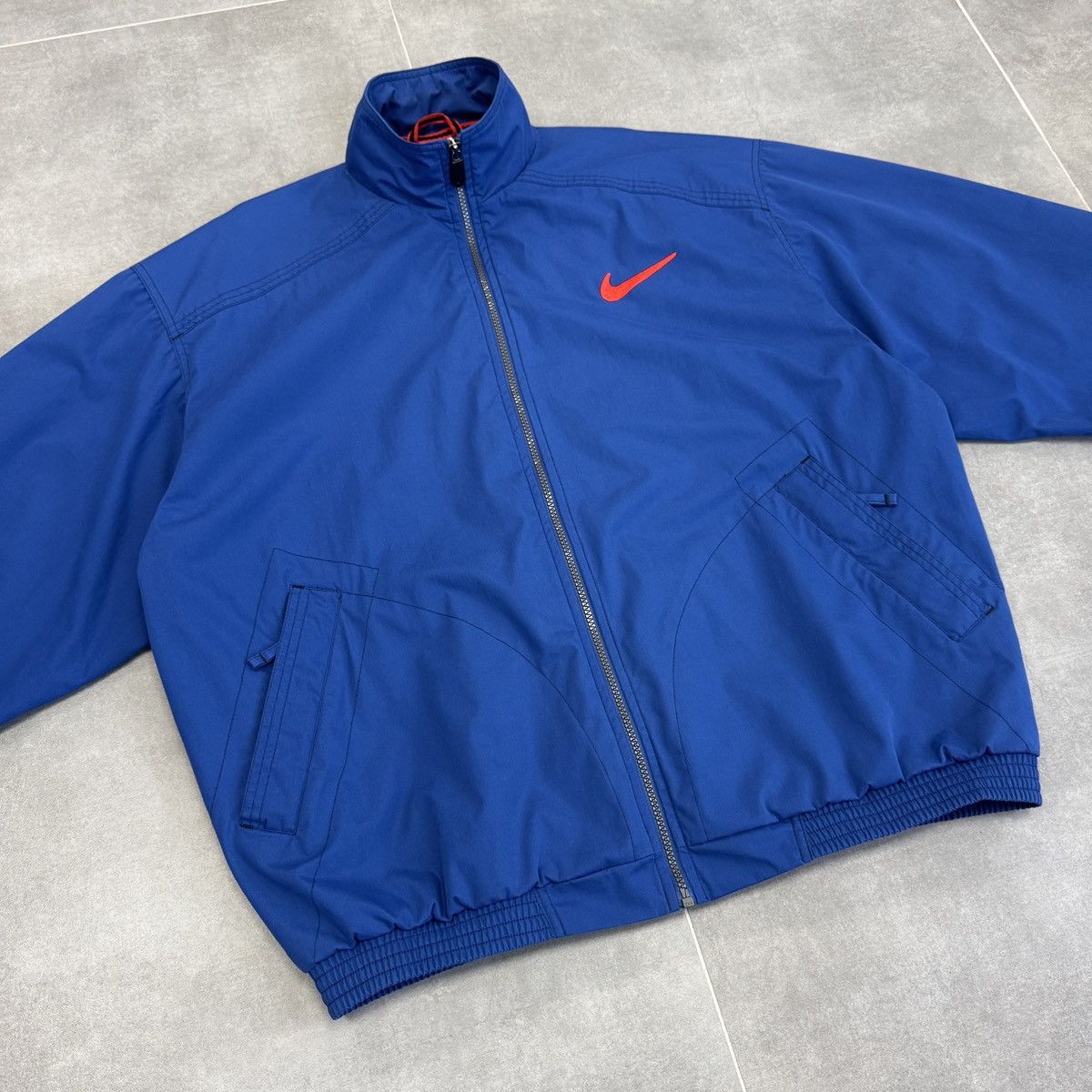 Nike Vintage Nike Embroidered Logo Bomber Jacket Blue Men Size L Size US L / EU 52-54 / 3 - 6 Thumbnail