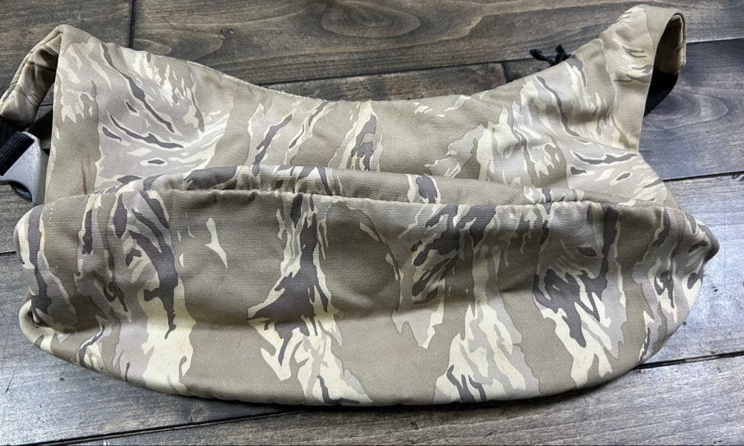 Undercover Undercover d.a.v.f Shoulder Bag Size ONE SIZE - 3 Thumbnail
