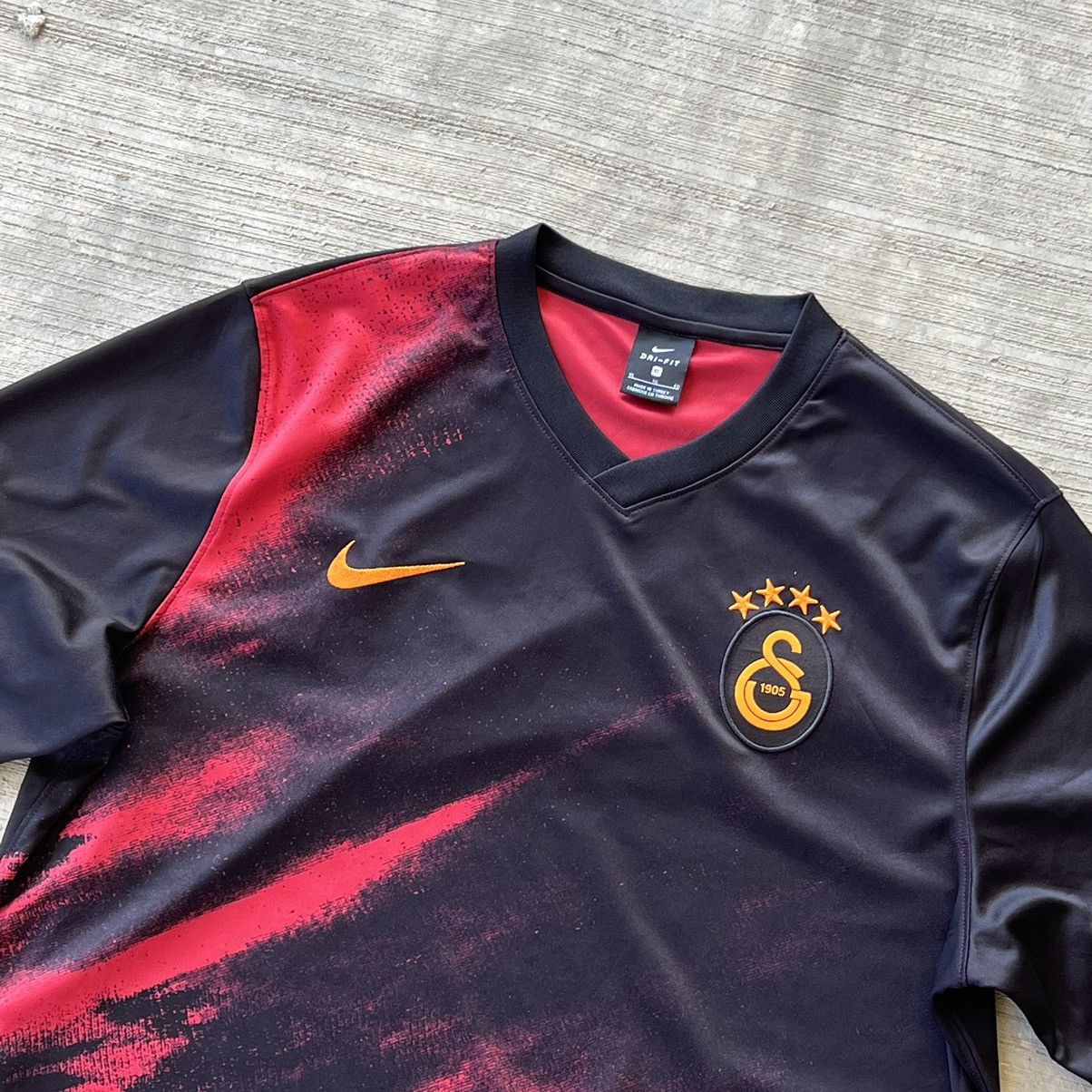 Nike Nike Dri-Fit Galatasaray Football T-Shirt Size US XL / EU 56 / 4 - 2 Thumbnail
