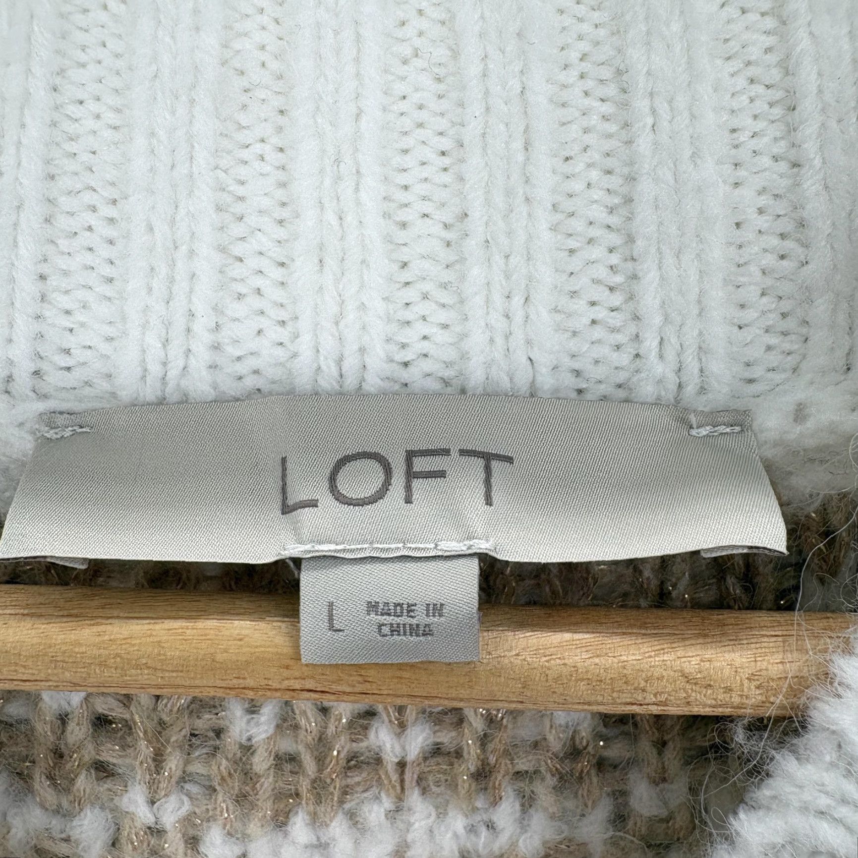 Loft LOFT Sweater Womens Large White Fair Isle Heart Crew Glitter Knit Pullover NWT Size L / US 10 / IT 46 - 4 Thumbnail