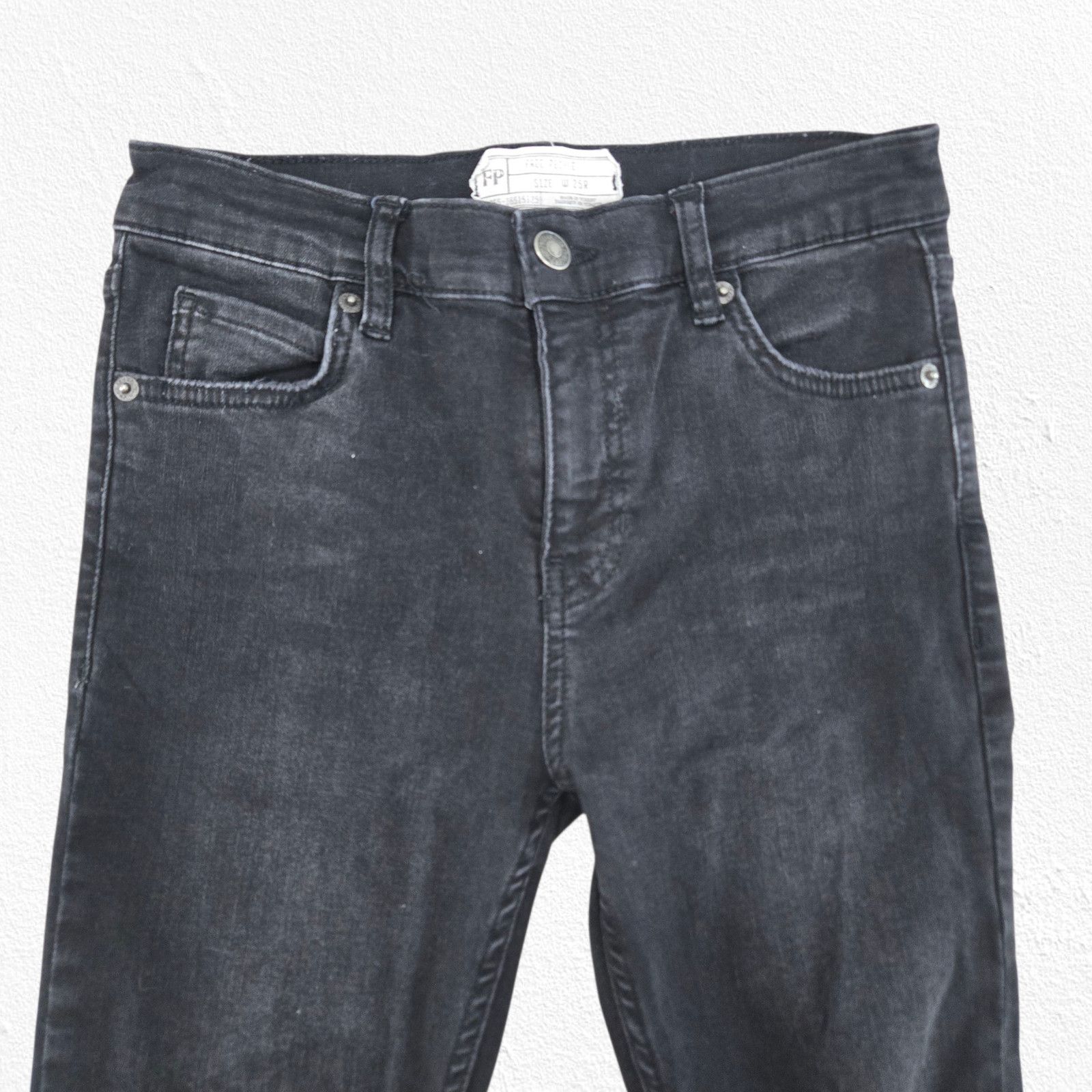 Free People Free People Black Distressed Skinny Jeans Size 25 Size 25" / US 0 / IT 36 - 6 Thumbnail