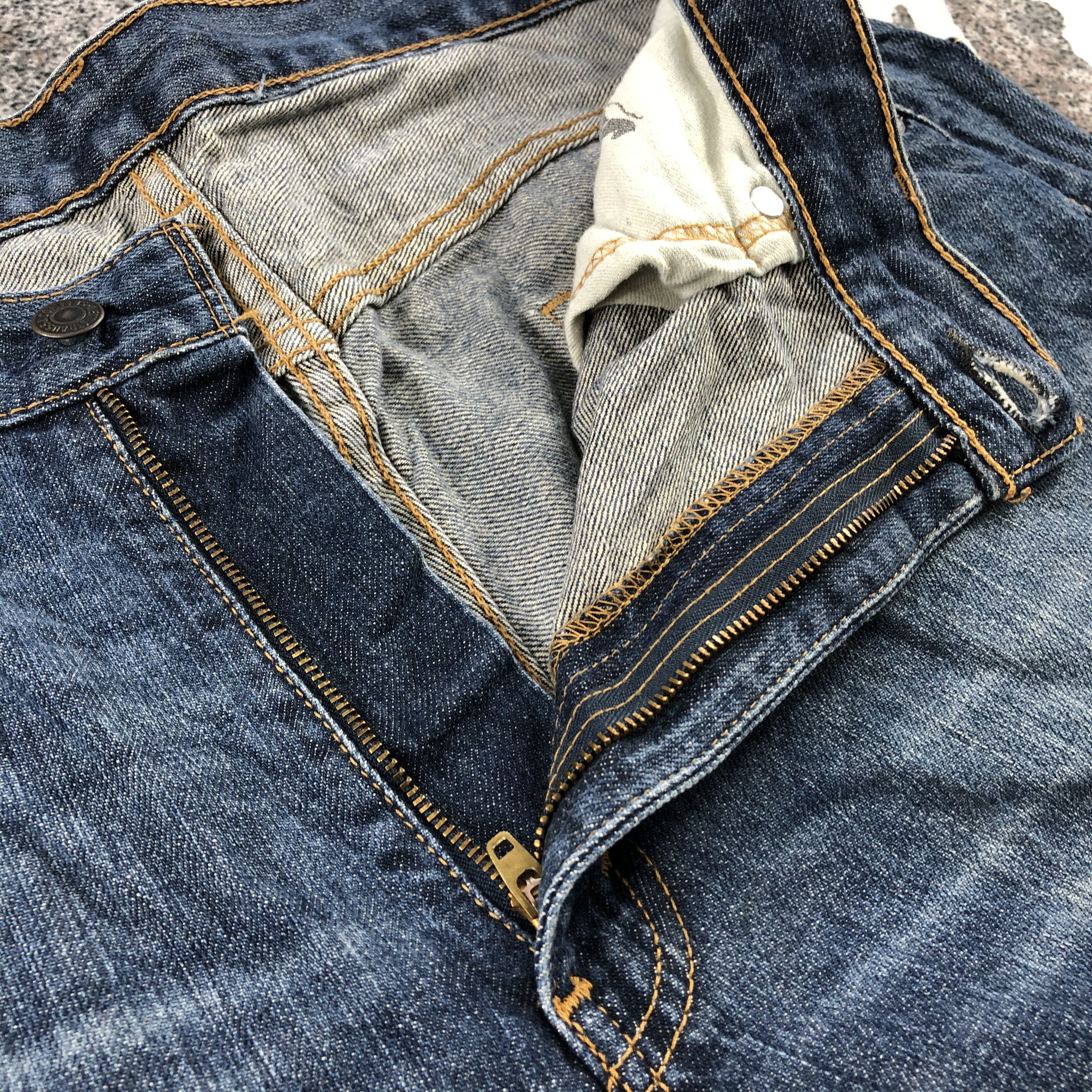 Levi's Vintage Levi's 550 Jeans Blue Wash Denim KJ913 Size US 34 / EU 50 - 11 Thumbnail