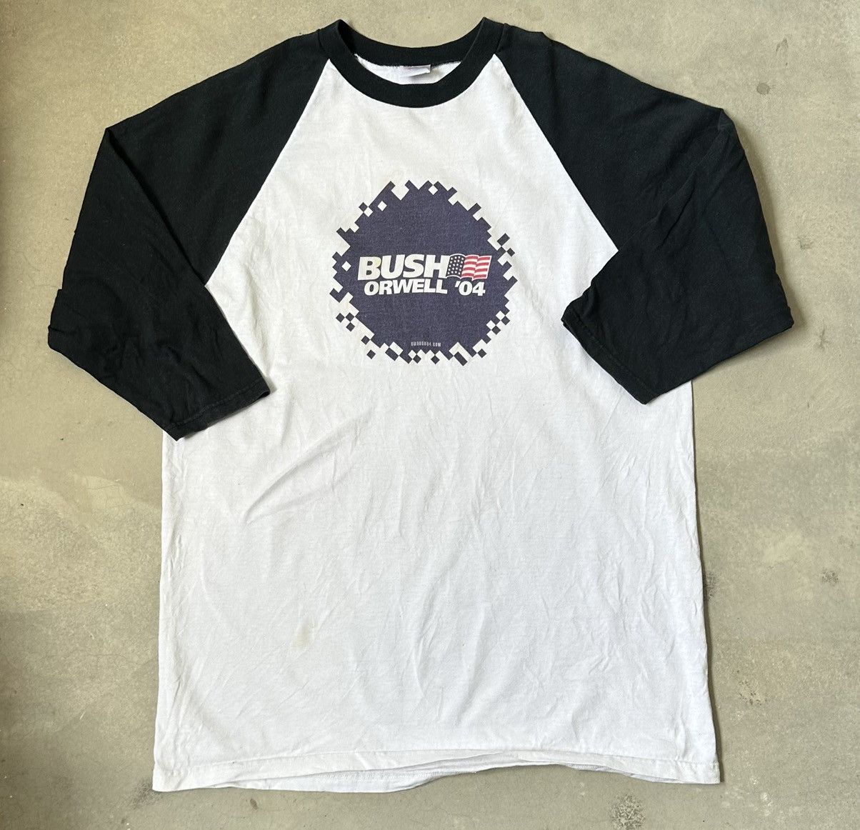 Anvil VINTAGE BUSH ORWELL RAGLAN TEE Size US L / EU 52-54 / 3 - 1 Thumbnail