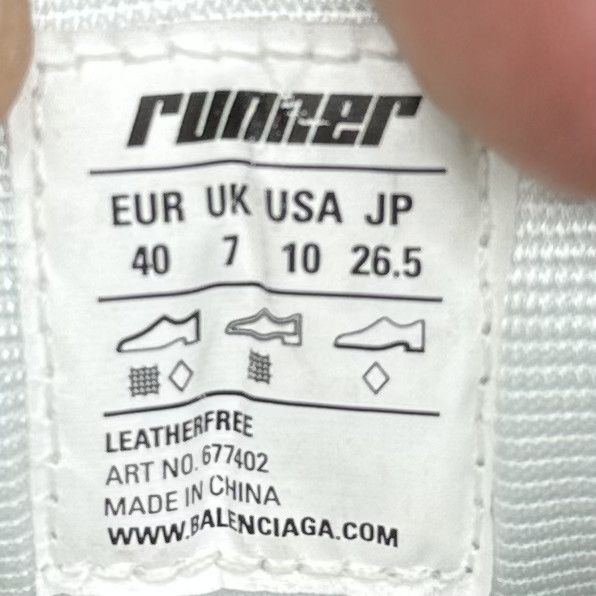 Balenciaga Balenciaga Runner White Graffiti Size US 7 / EU 40 - 7 Thumbnail