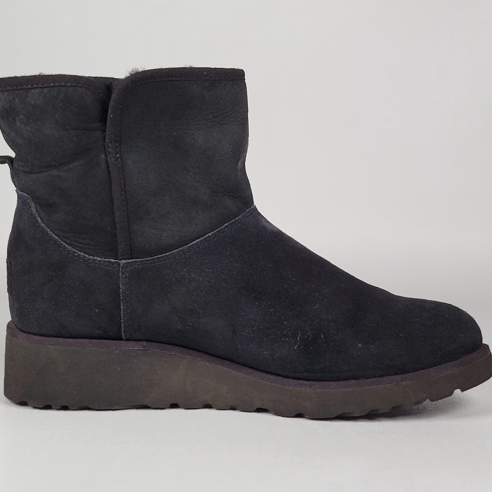 Ugg VINTAGE UGG Kristin Ankle Boots Black Suede 1012497 Women's Size 9.5/39.5 Leather Sheepskin Lining Slip-On Wedge Heel Size US 10 / IT 40 - 5 Thumbnail