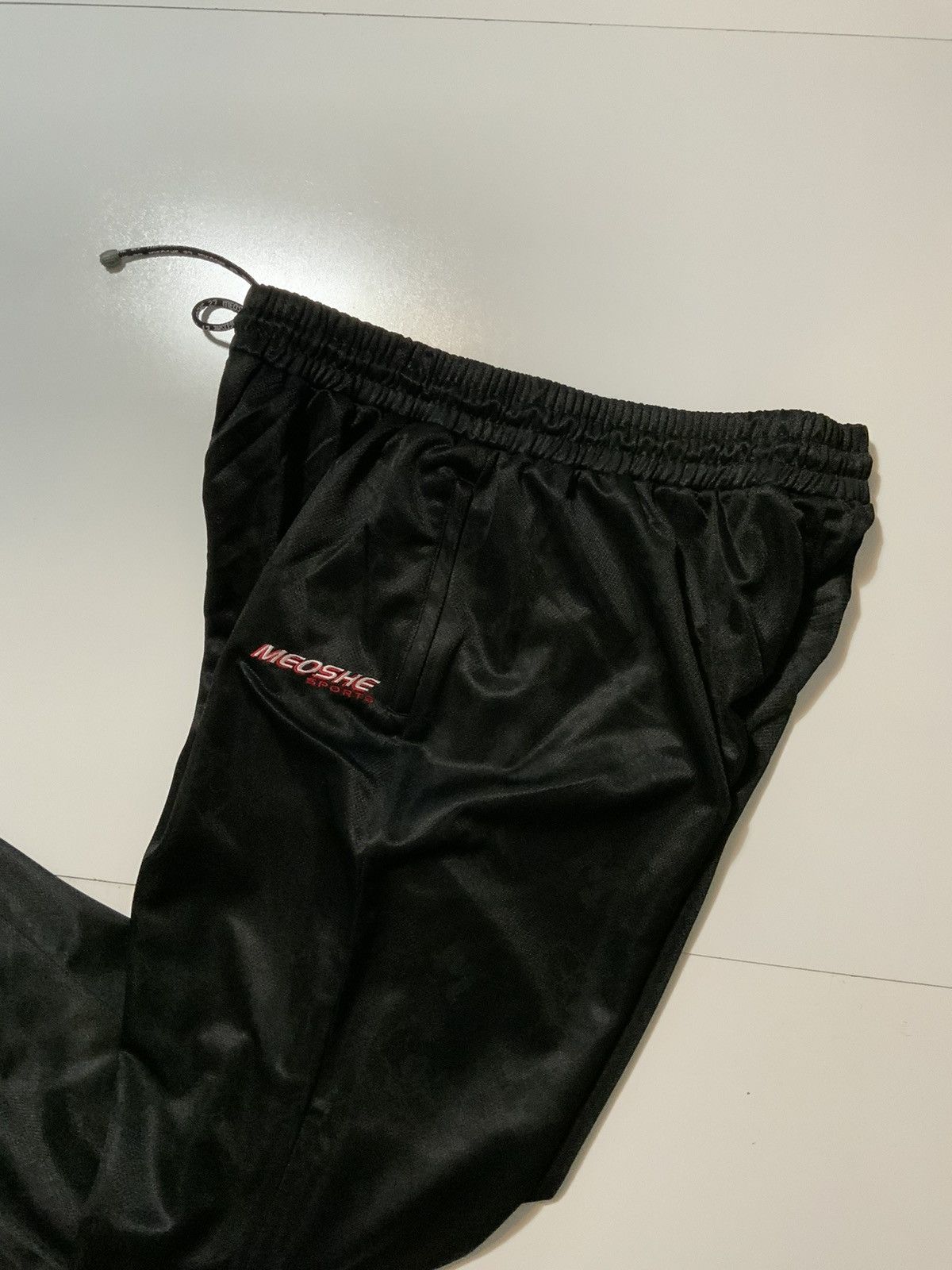 Vintage Vintage Y2K Meoshe Monogram Dog Wide Leg Track Sweat Pants Size US 34 / EU 50 - 9 Thumbnail