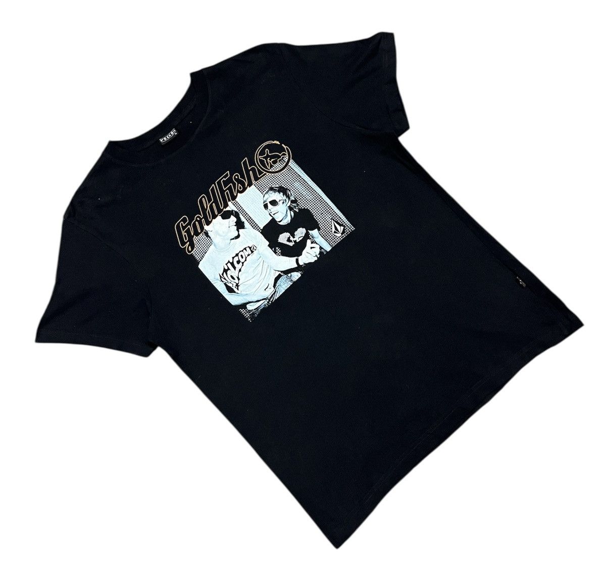 Rap Tees × Volcom T shirt volcom x goldfish rap tees Size US M / EU 48-50 / 2 - 3 Thumbnail
