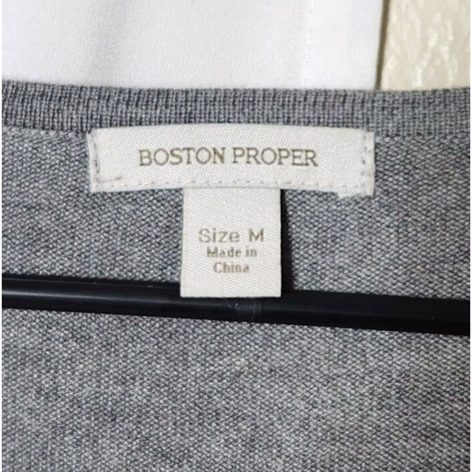 Boston Proper Boston Proper Womens Cardigan Sweater 3/4 Sleeve Rhinestone Floral Gray M Size M / US 6-8 / IT 42-44 - 4 Thumbnail