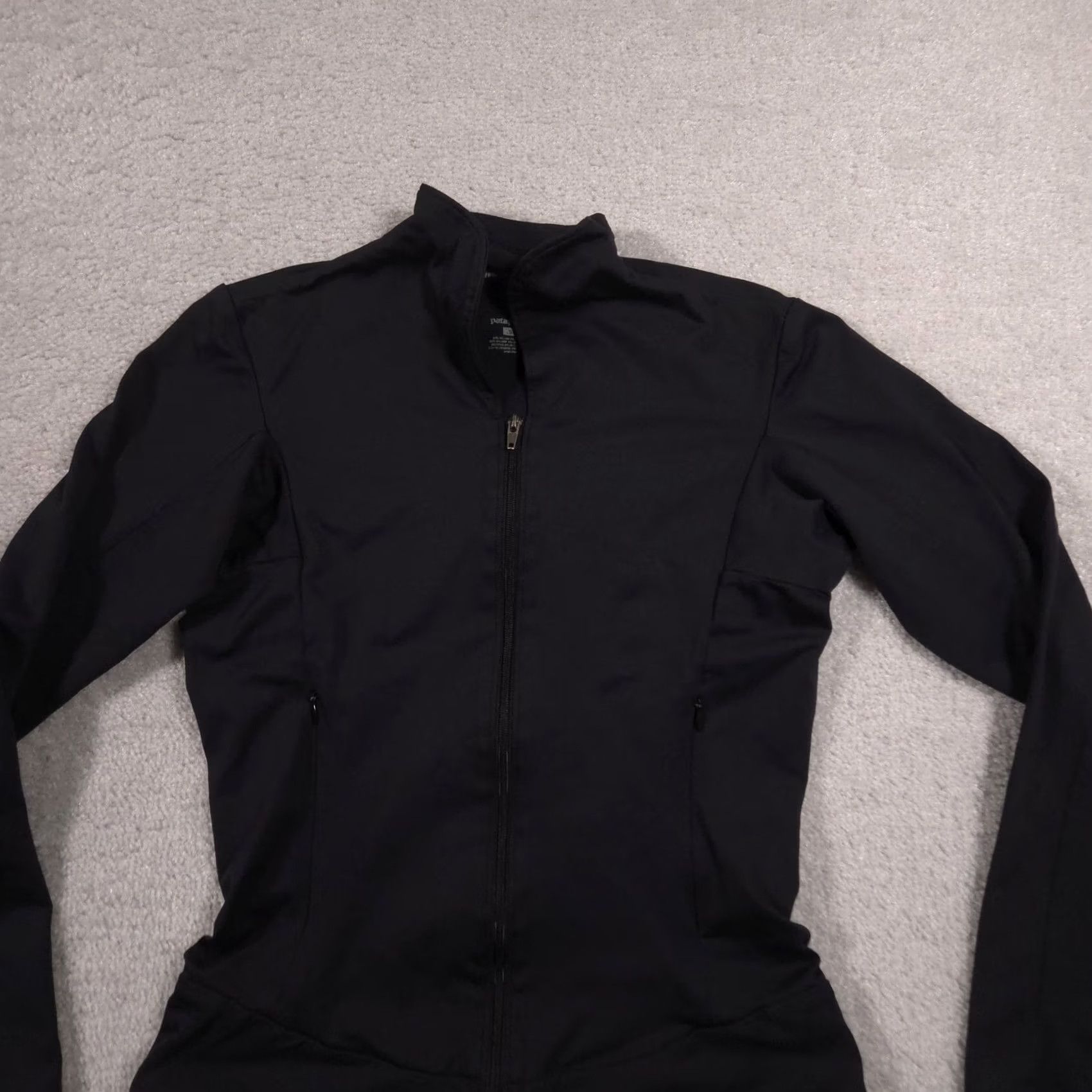 Patagonia Patagonia Jacket Womens Small Black Full Zip Softshell Stretch Activewear Mens? Womens? Size S / US 4 / IT 40 - 3 Thumbnail