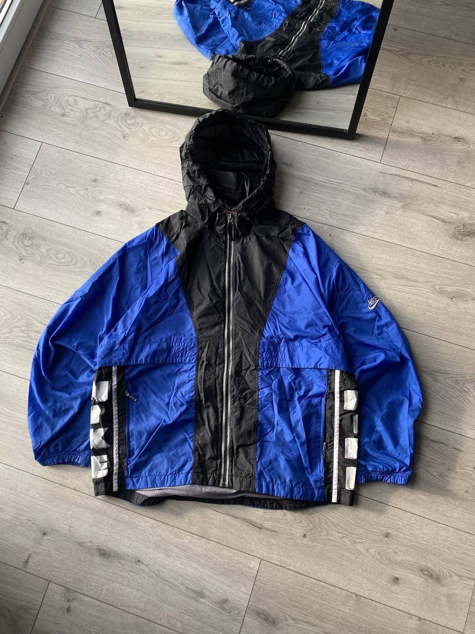 Nike Vintage Nike Swoosh Nylon Zip-up Jacket L Y2K Size US L / EU 52-54 / 3 - 1 Thumbnail