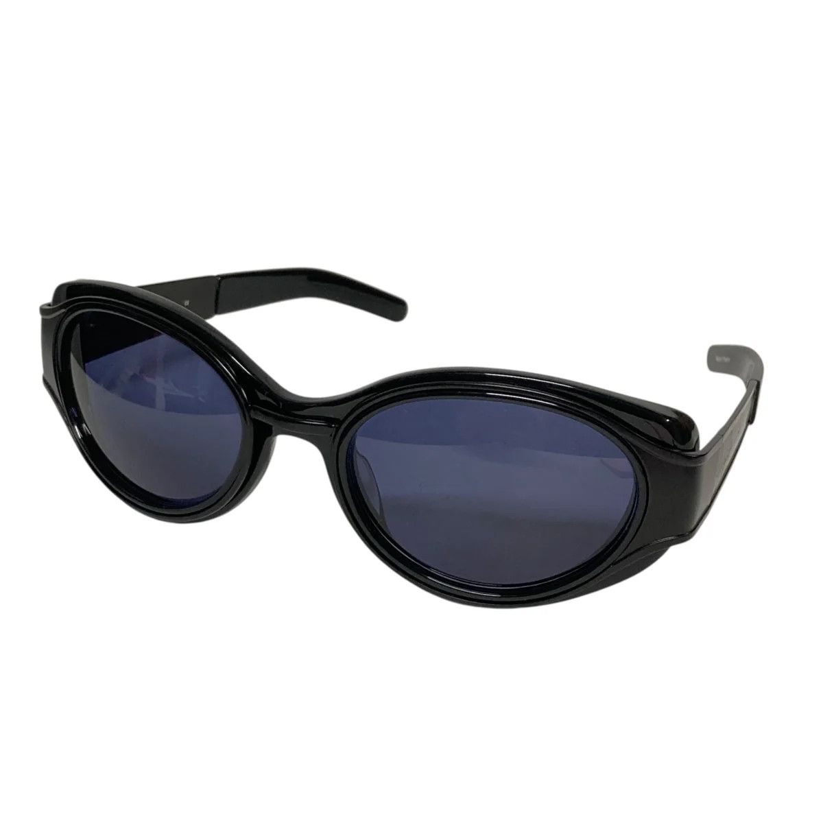 YOHJI YAMAMOTO/Lens Color: Blue Sunglasses