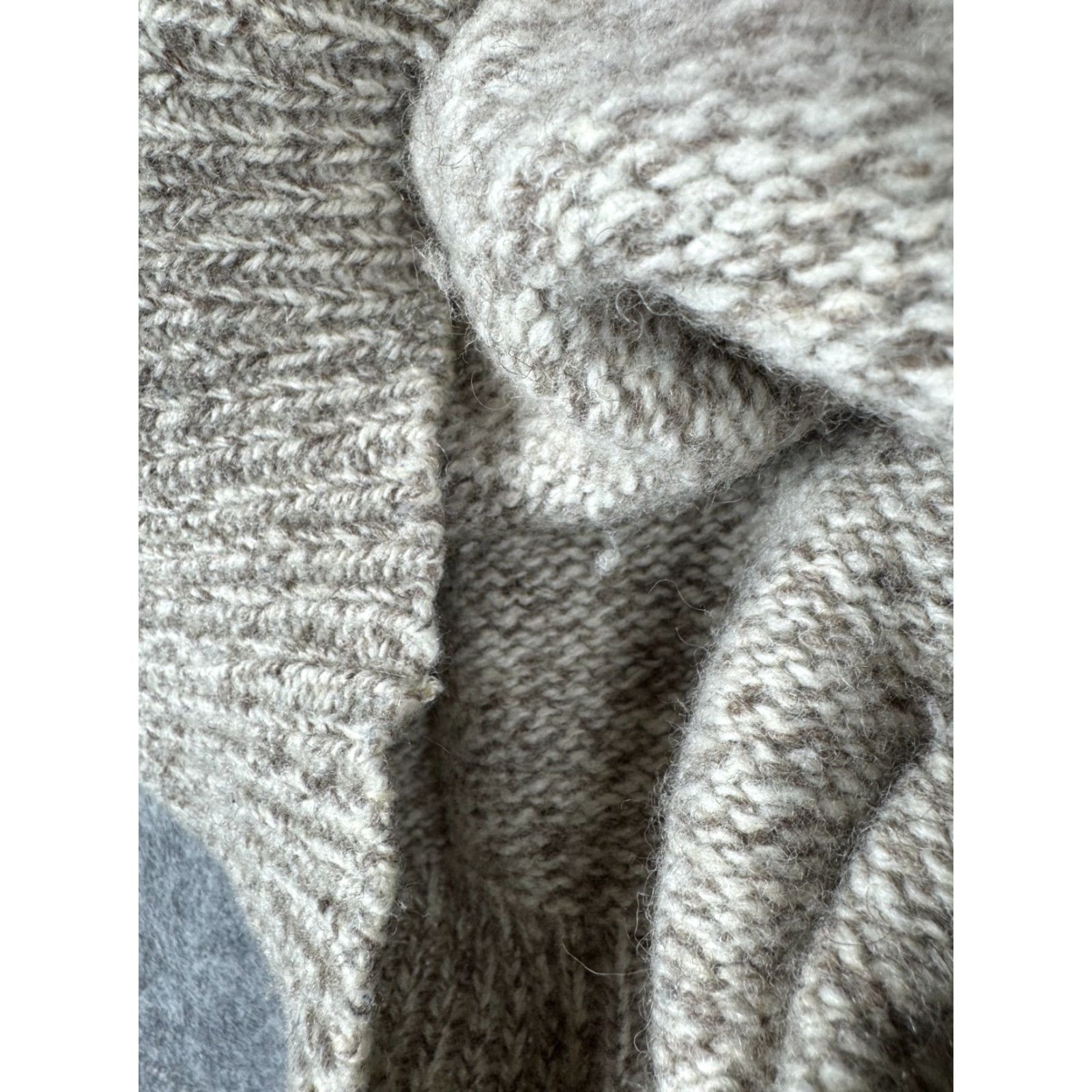 Vintage VINTAGE L.L. Bean Sweater Men’s Large Pullover Cowl Neck Wool Blend Beige Made USA 2563 Mens Size US L / EU 52-54 / 3 - 6 Thumbnail
