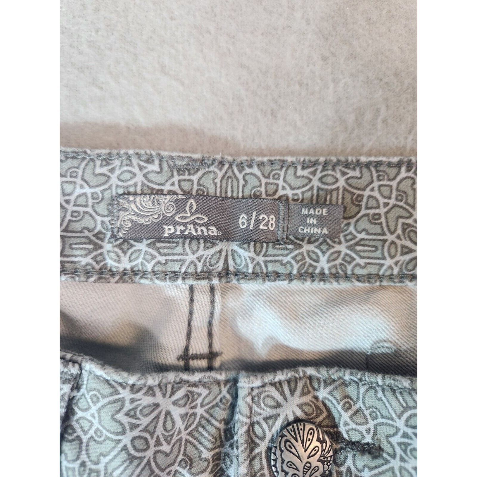 Prana PrAna Kara Jeans Organic Cotton Silver Gray Straight Leg Size 28" / US 6 / IT 42 - 7 Thumbnail