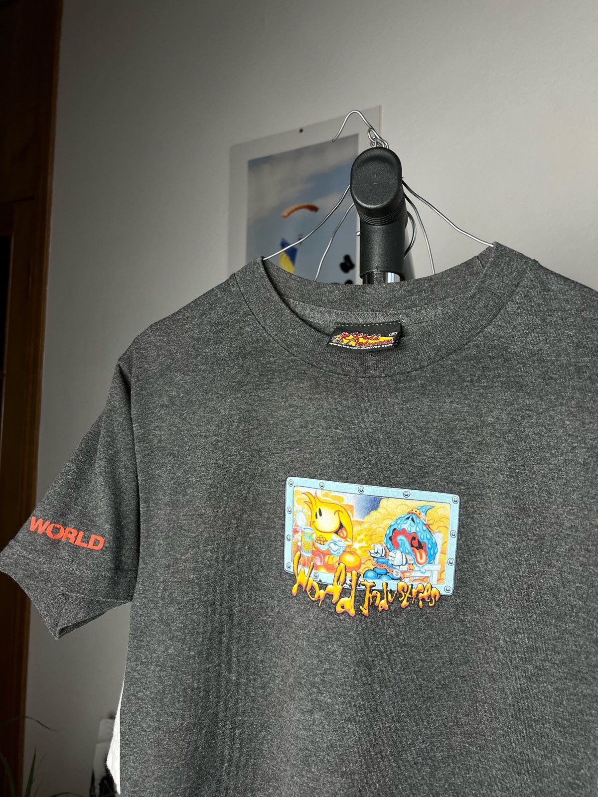 Hook-Ups × Vintage VINTAGE world industries SKATEBOARDS TSHIRT Size US S / EU 44-46 / 1 - 2 Thumbnail
