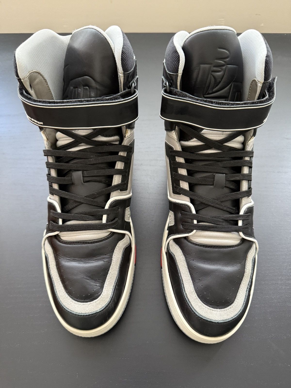 Louis Vuitton Louis Vuitton Trainer Sneaker by Virgil Abloh Size US 7 / EU 40 - 4 Thumbnail
